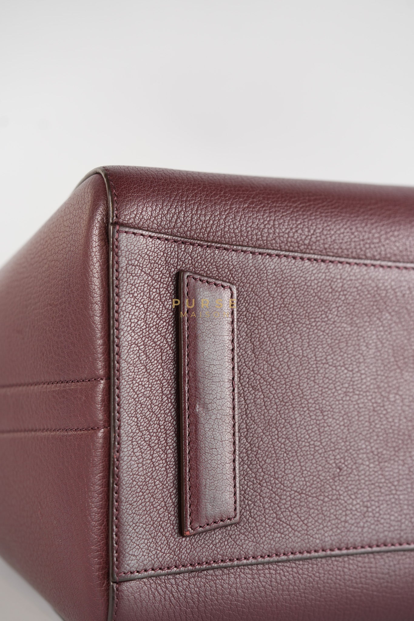 Antigona Medium Bag in Burgundy Goatskin Leather | Purse Maison Luxury Bags Shop