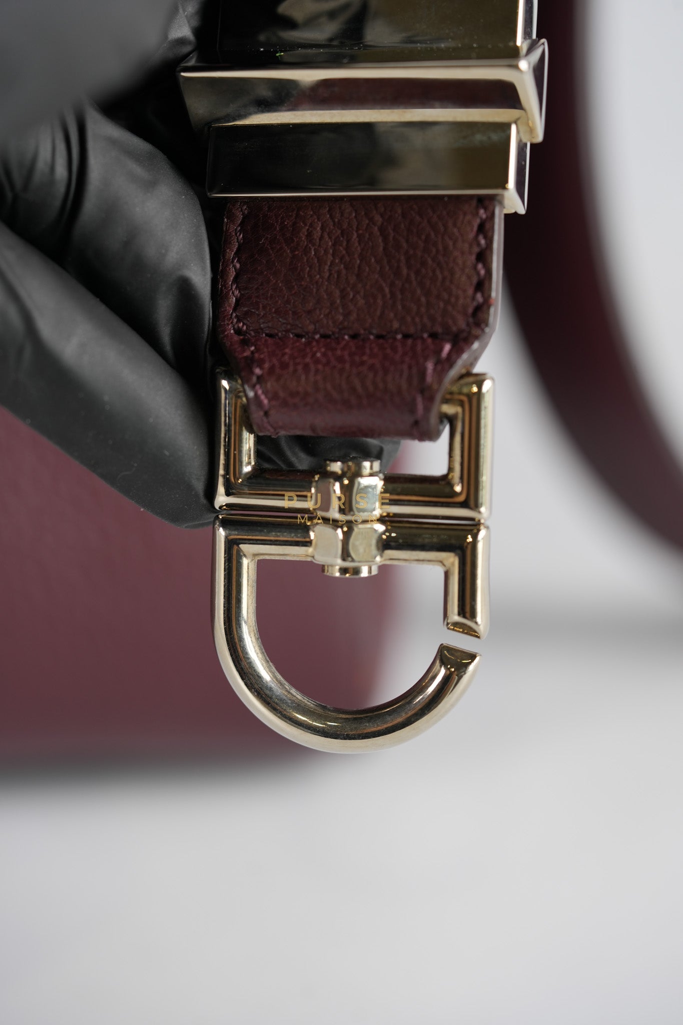 Antigona Medium Bag in Burgundy Goatskin Leather | Purse Maison Luxury Bags Shop