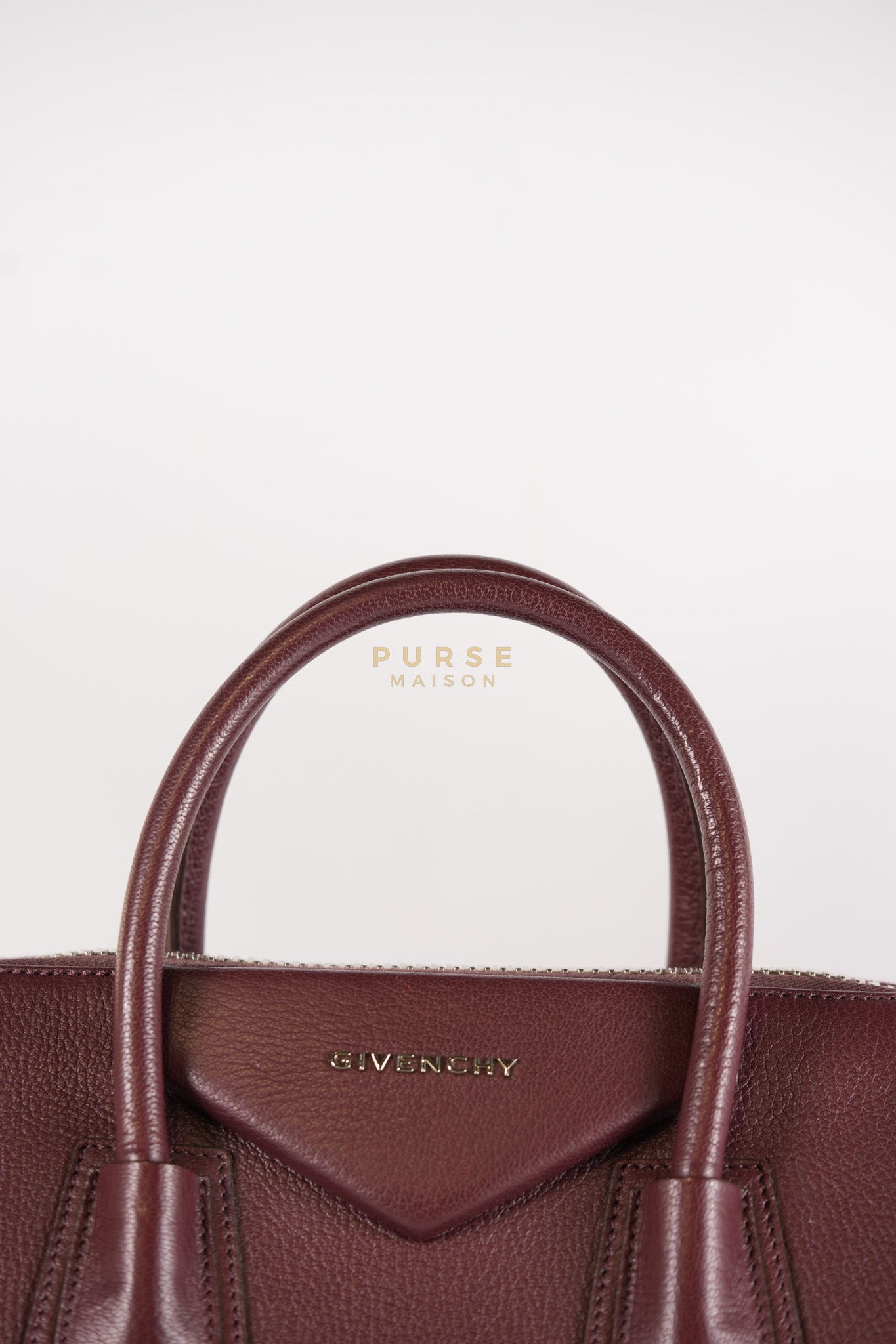 Antigona Medium Bag in Burgundy Goatskin Leather | Purse Maison Luxury Bags Shop