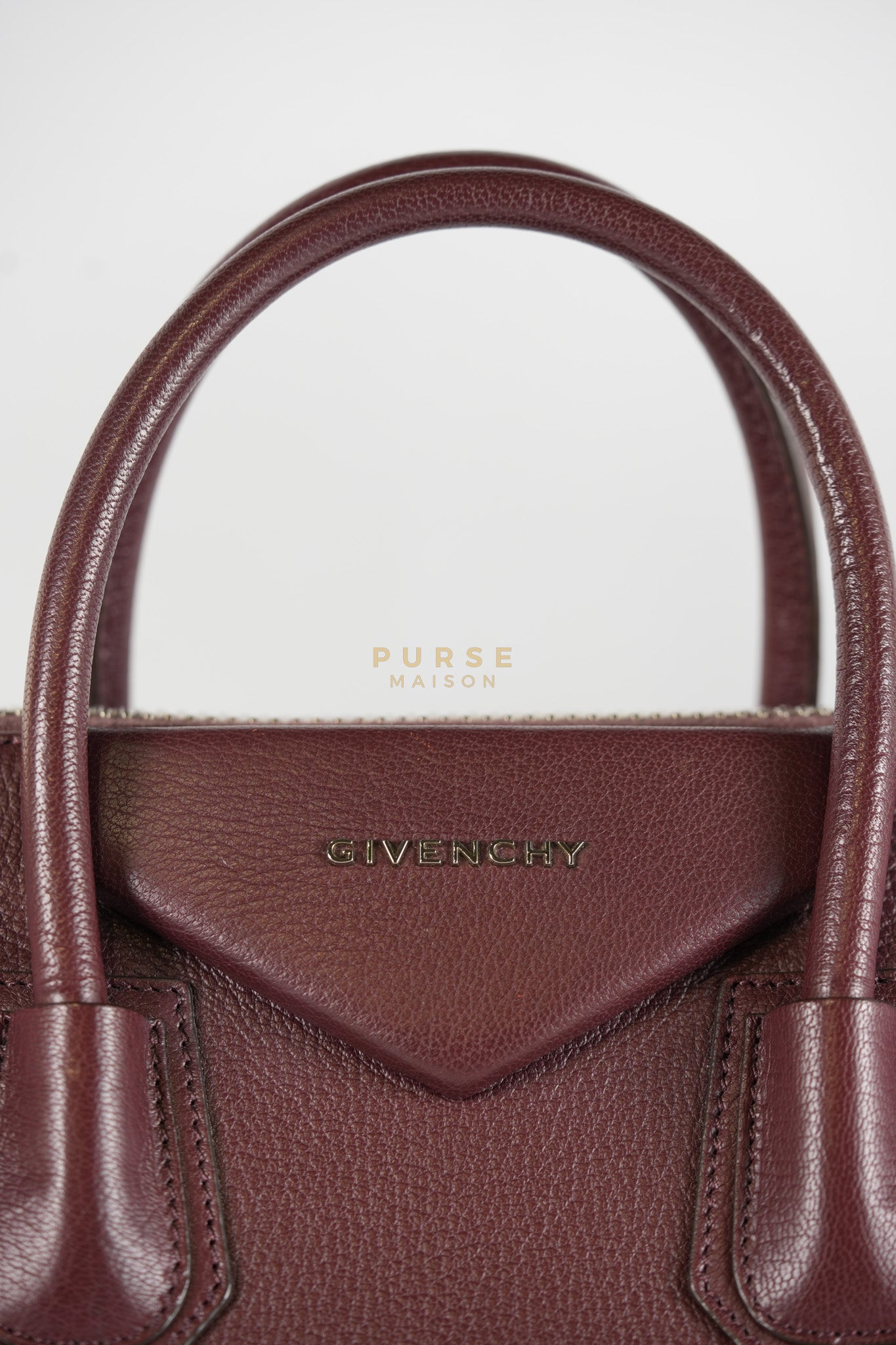 Antigona Medium Bag in Burgundy Goatskin Leather | Purse Maison Luxury Bags Shop