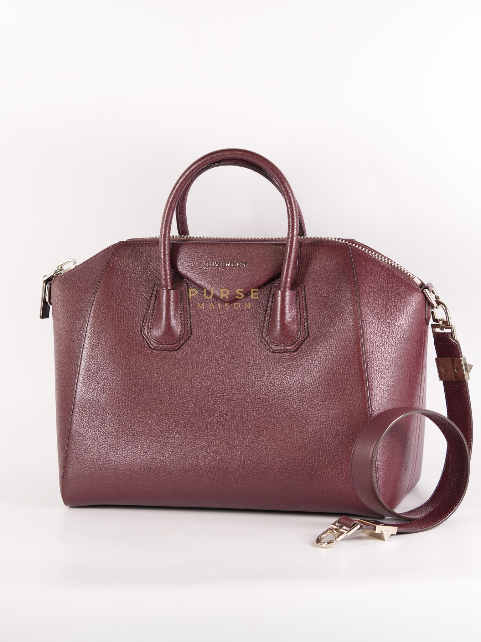Antigona Medium Bag in Burgundy Goatskin Leather | Purse Maison Luxury Bags Shop