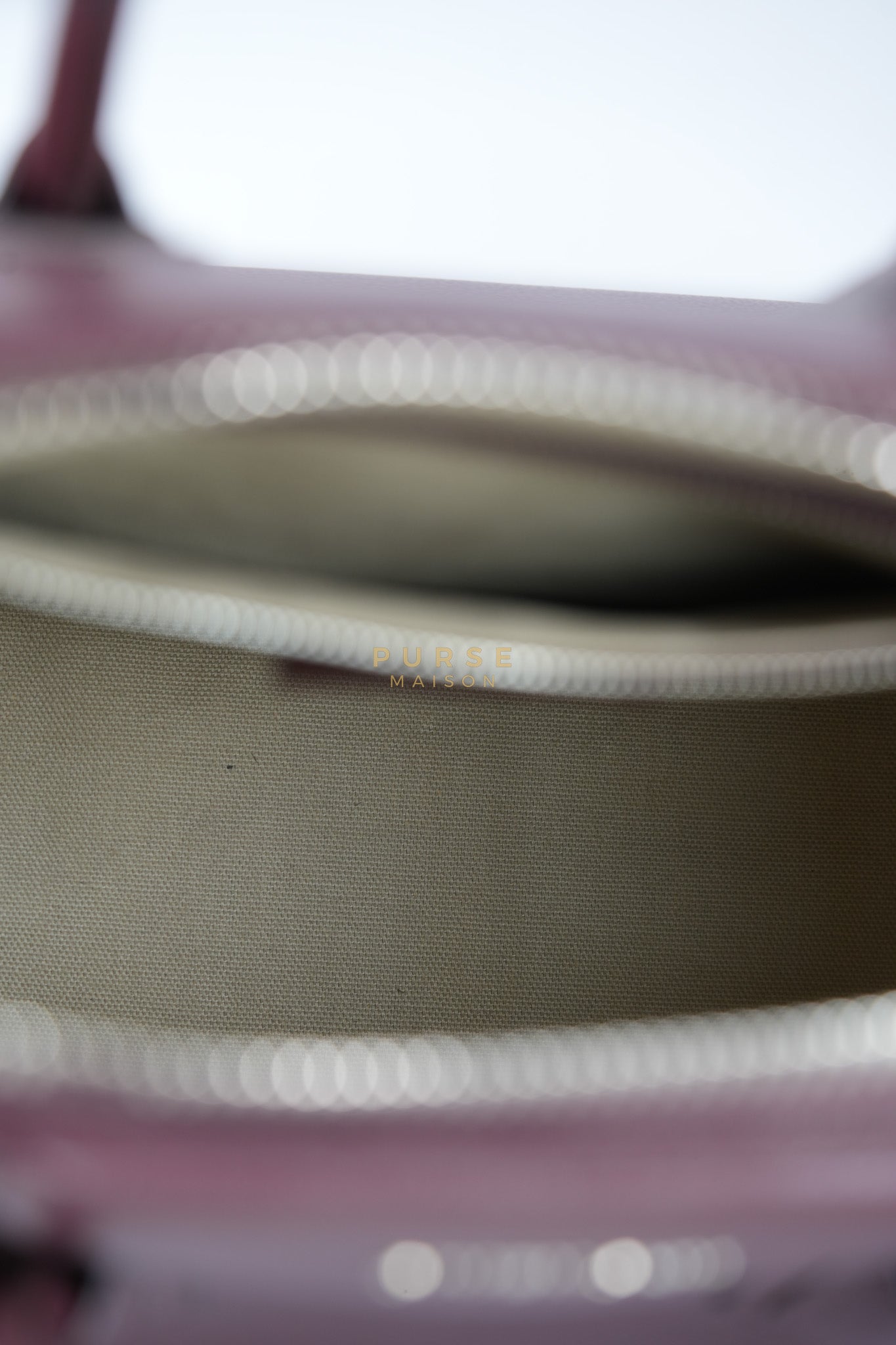 Antigona Medium Bag in Burgundy Goatskin Leather | Purse Maison Luxury Bags Shop