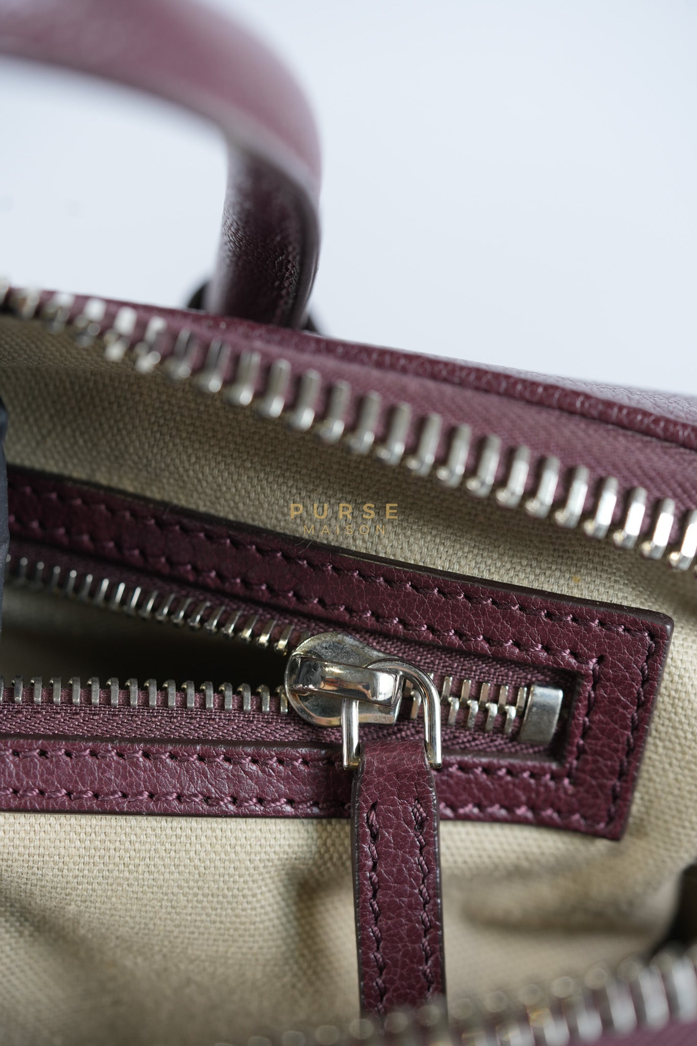 Antigona Medium Bag in Burgundy Goatskin Leather | Purse Maison Luxury Bags Shop