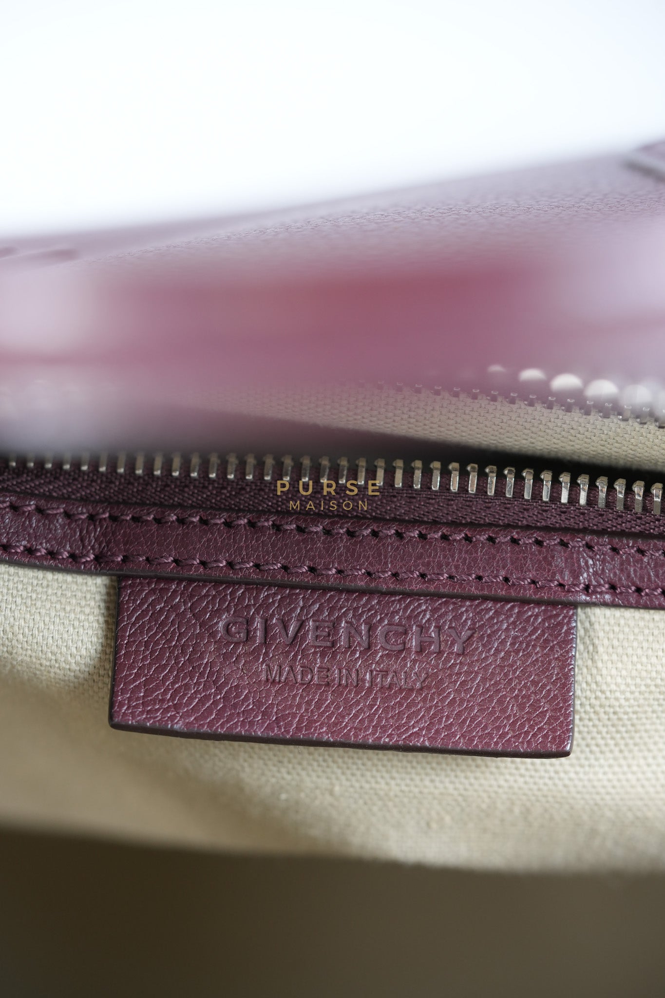 Antigona Medium Bag in Burgundy Goatskin Leather | Purse Maison Luxury Bags Shop