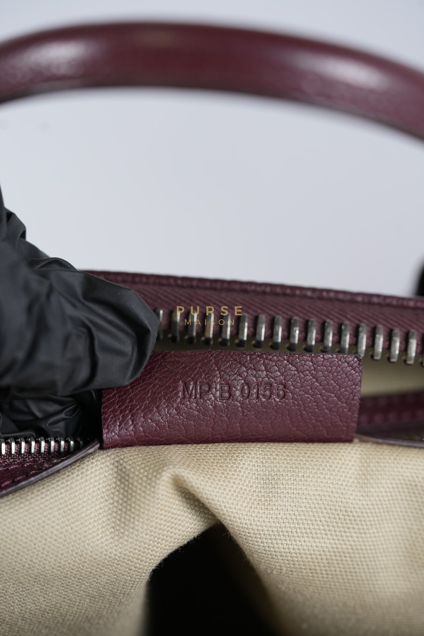 Antigona Medium Bag in Burgundy Goatskin Leather | Purse Maison Luxury Bags Shop