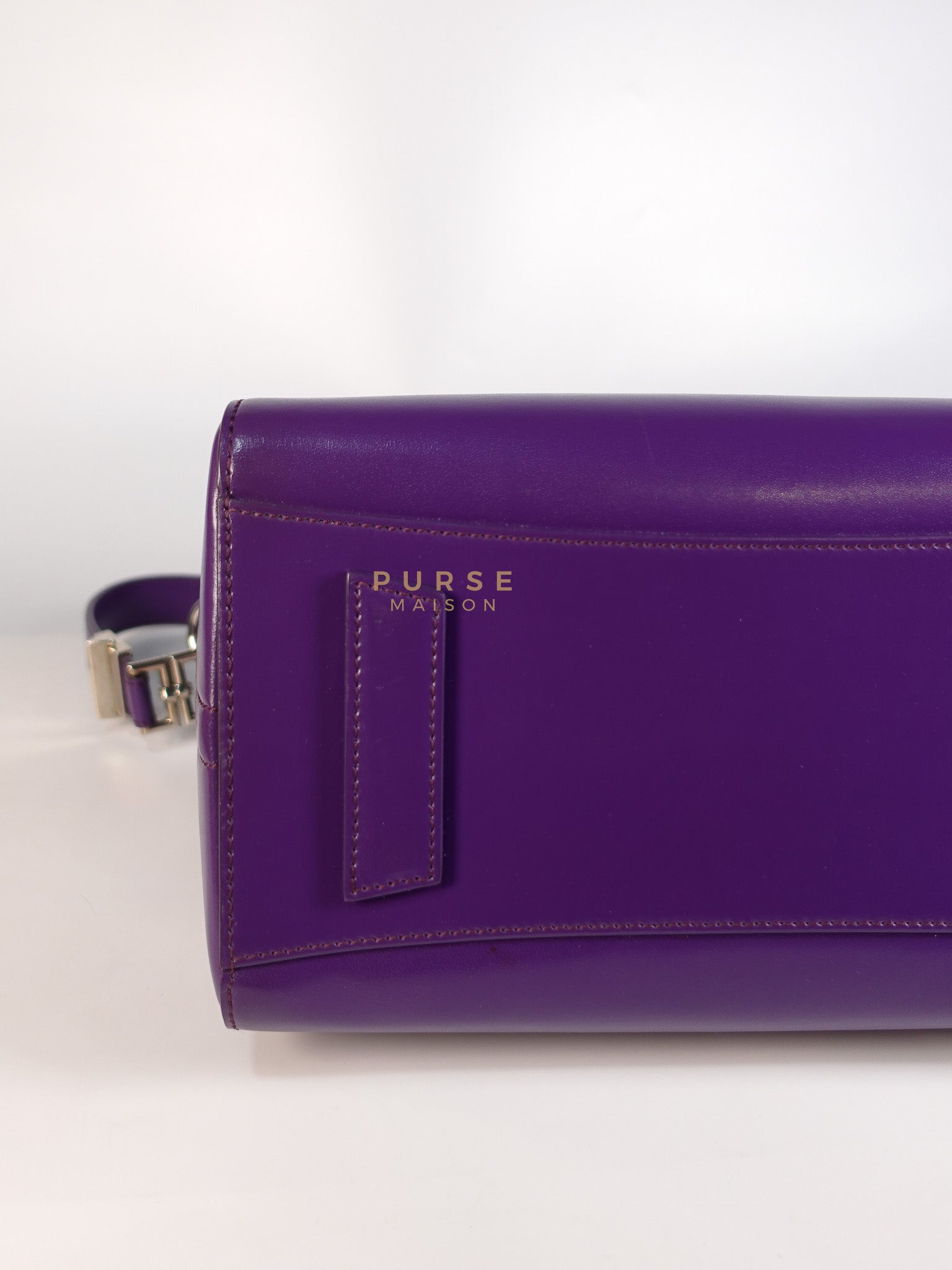 Antigona Medium Bag in Purple Shade Calfskin Leather & Silver Hardware | Purse Maison Luxury Bags Shop