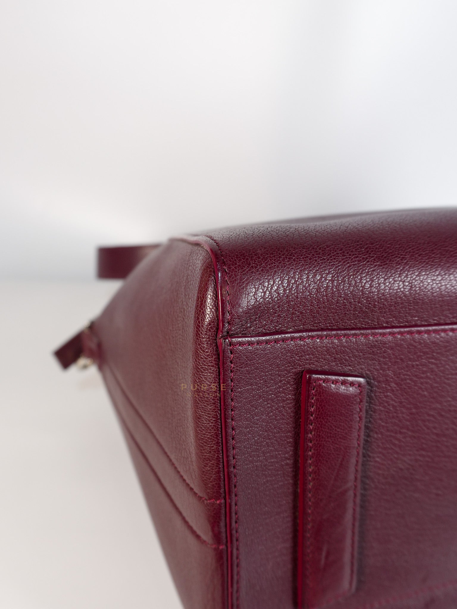 Antigona Medium in Burgundy Sugar Goatskin Leather | Purse Maison Luxury Bags Shop