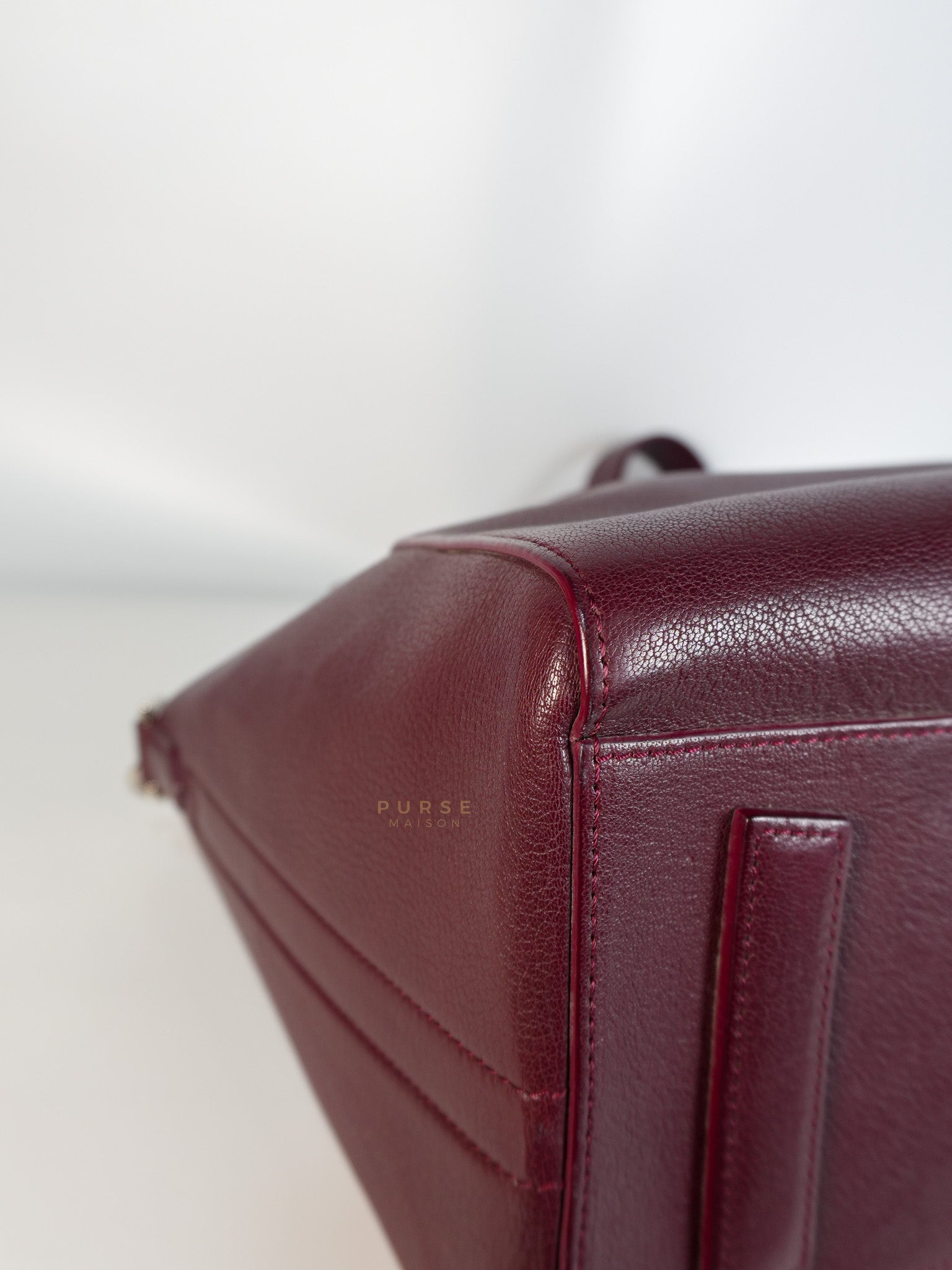 Antigona Medium in Burgundy Sugar Goatskin Leather | Purse Maison Luxury Bags Shop