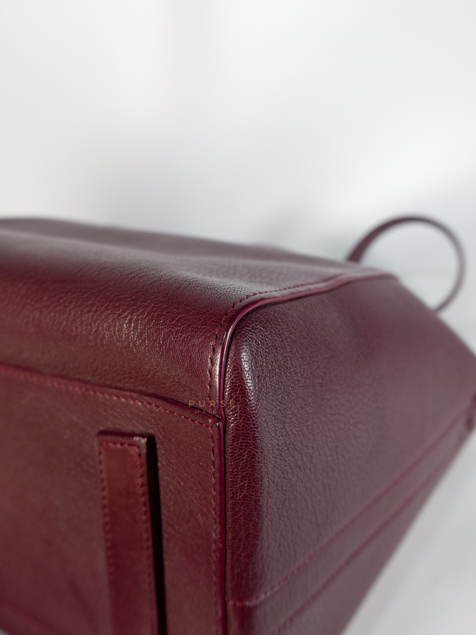 Antigona Medium in Burgundy Sugar Goatskin Leather | Purse Maison Luxury Bags Shop