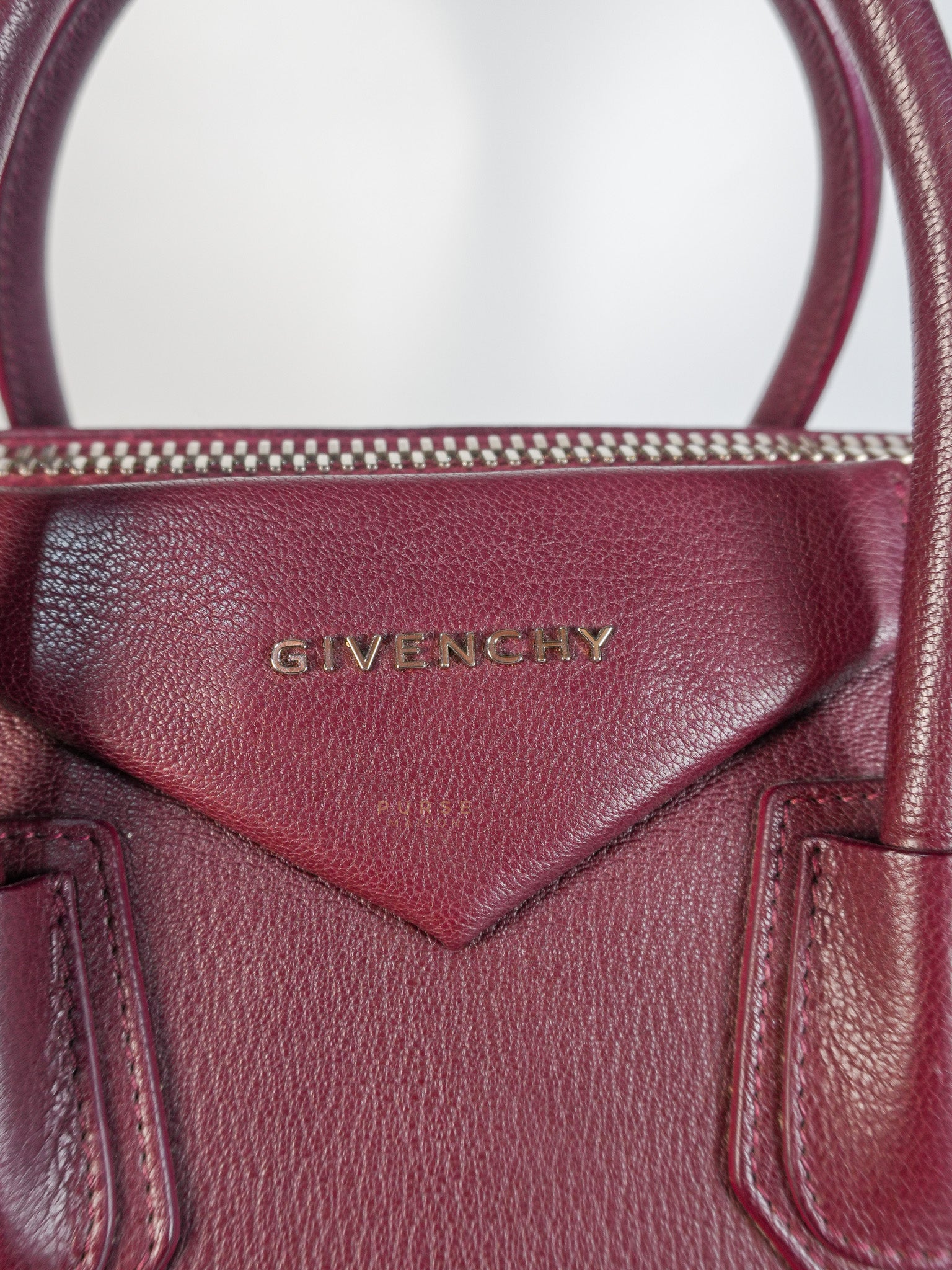 Antigona Medium in Burgundy Sugar Goatskin Leather | Purse Maison Luxury Bags Shop