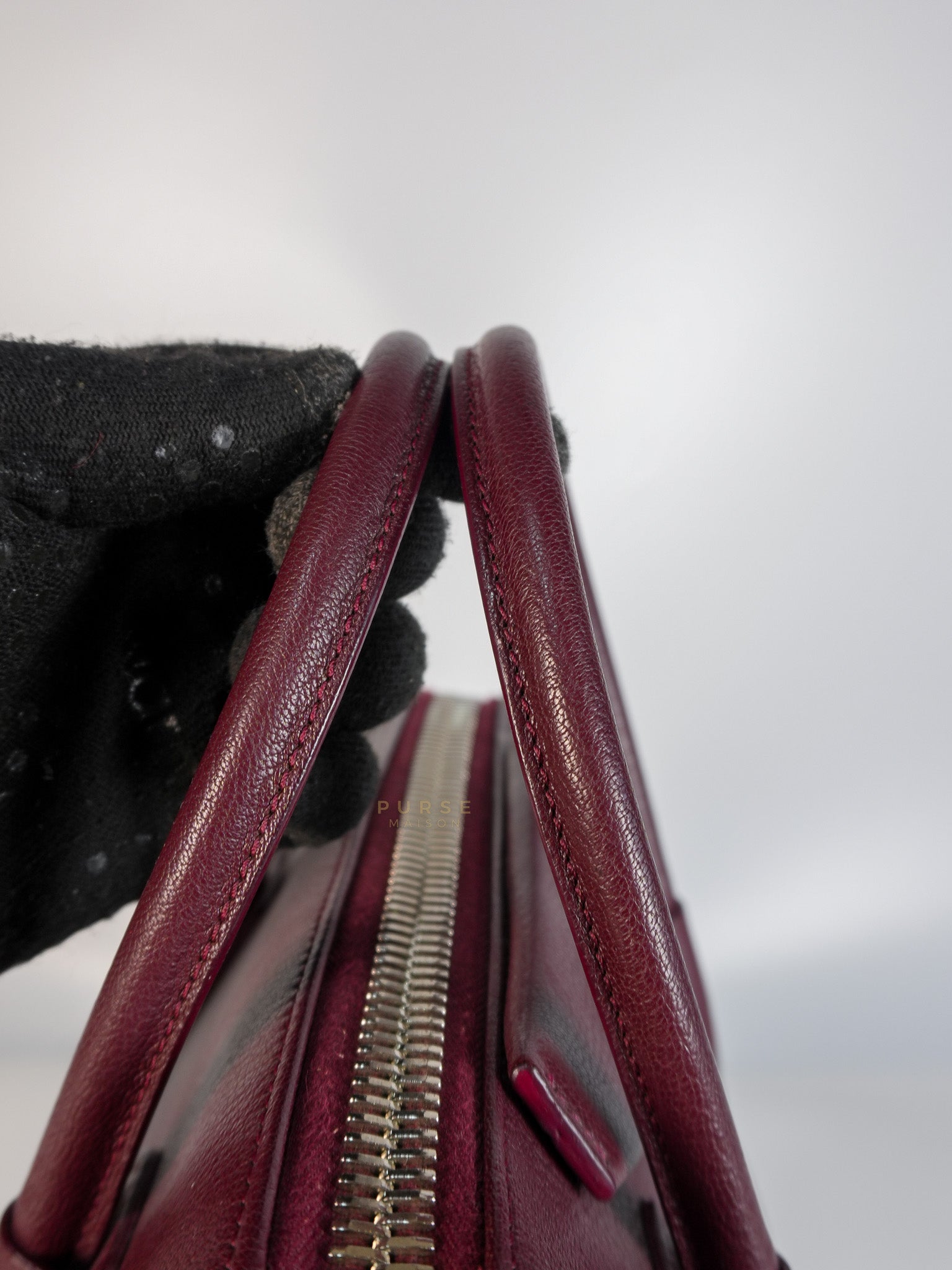 Antigona Medium in Burgundy Sugar Goatskin Leather | Purse Maison Luxury Bags Shop