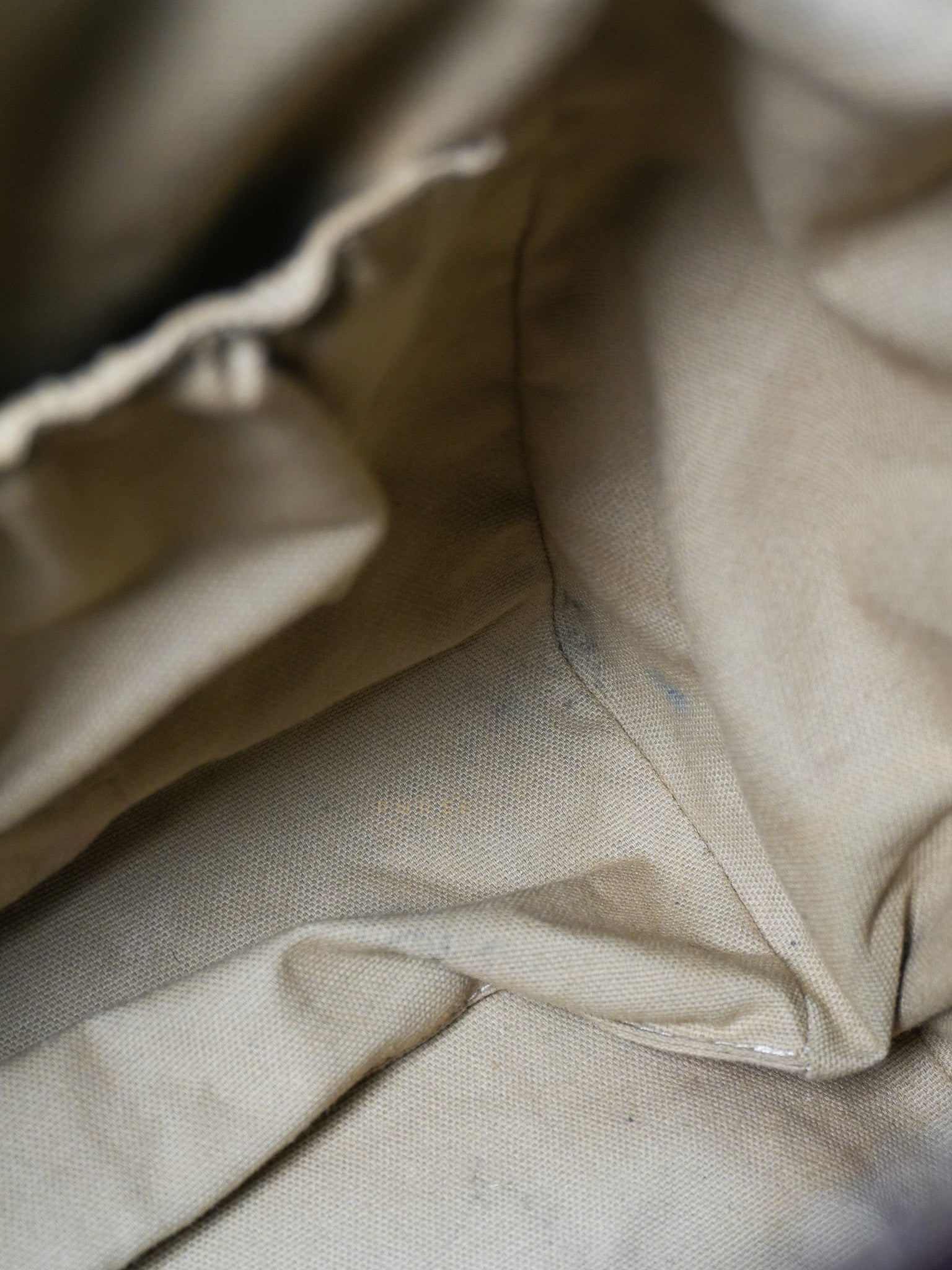 Antigona Medium in Burgundy Sugar Goatskin Leather | Purse Maison Luxury Bags Shop