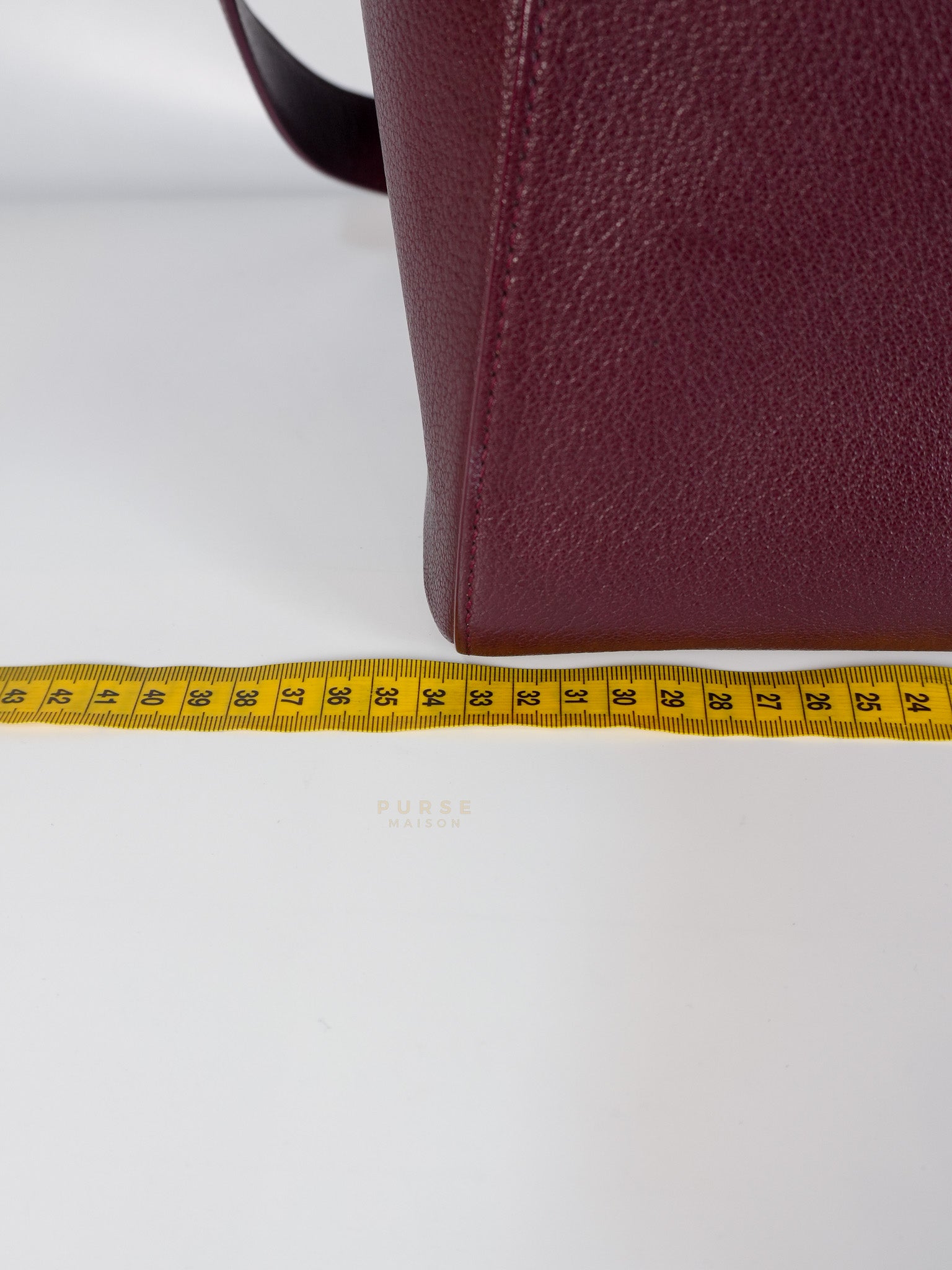 Antigona Medium in Burgundy Sugar Goatskin Leather | Purse Maison Luxury Bags Shop