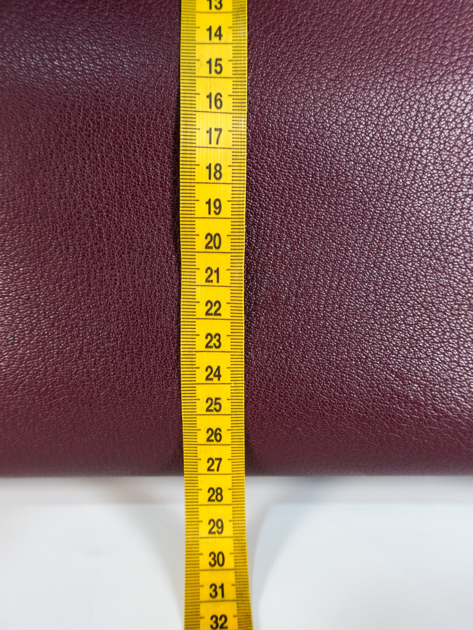 Antigona Medium in Burgundy Sugar Goatskin Leather | Purse Maison Luxury Bags Shop