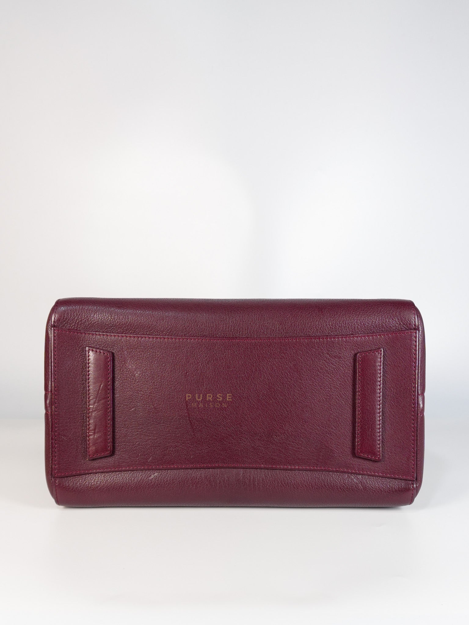 Antigona Medium in Burgundy Sugar Goatskin Leather | Purse Maison Luxury Bags Shop