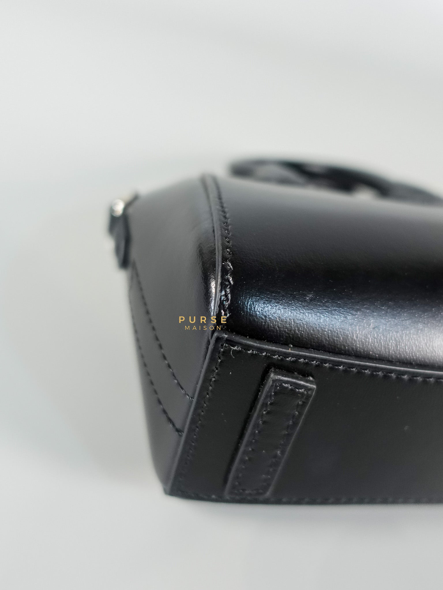 Micro Antigona in Black Smooth Calfskin Leather | Purse Maison Luxury Bags Shop