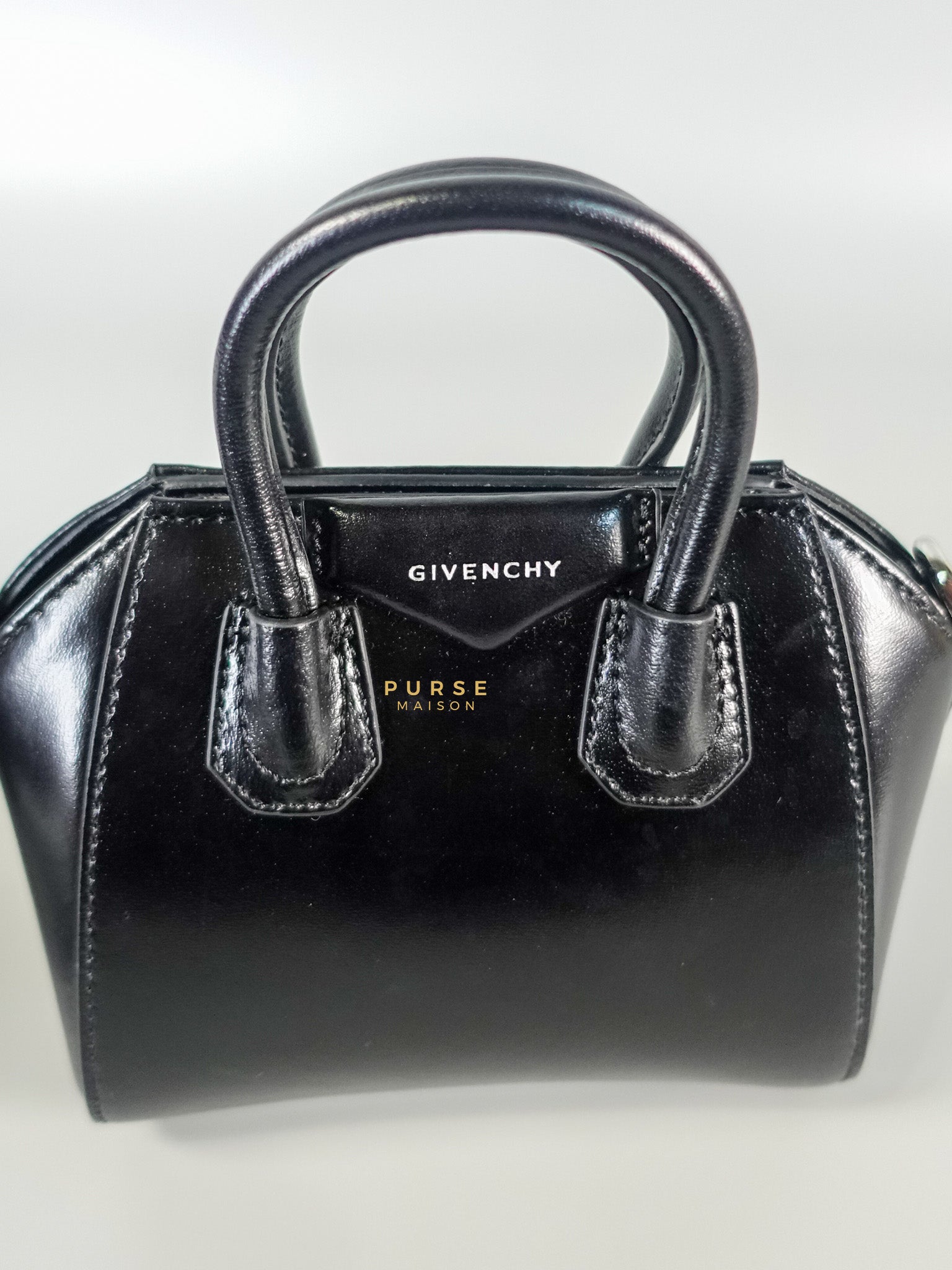 Micro Antigona in Black Smooth Calfskin Leather | Purse Maison Luxury Bags Shop