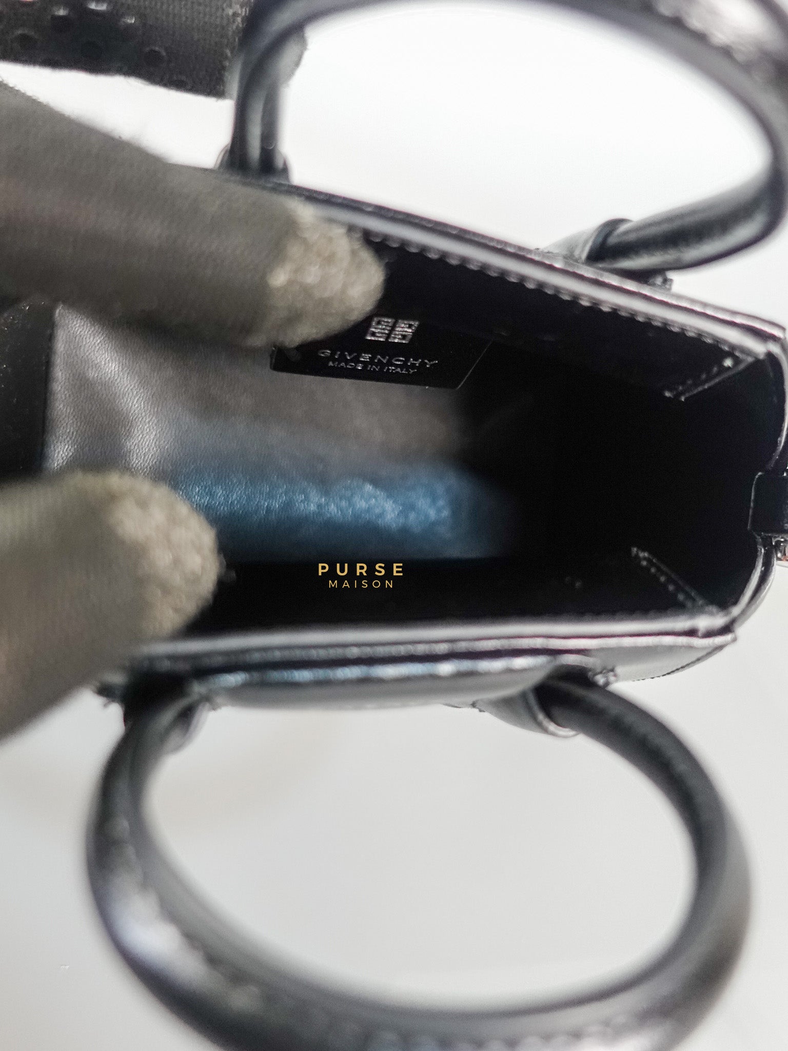 Micro Antigona in Black Smooth Calfskin Leather | Purse Maison Luxury Bags Shop