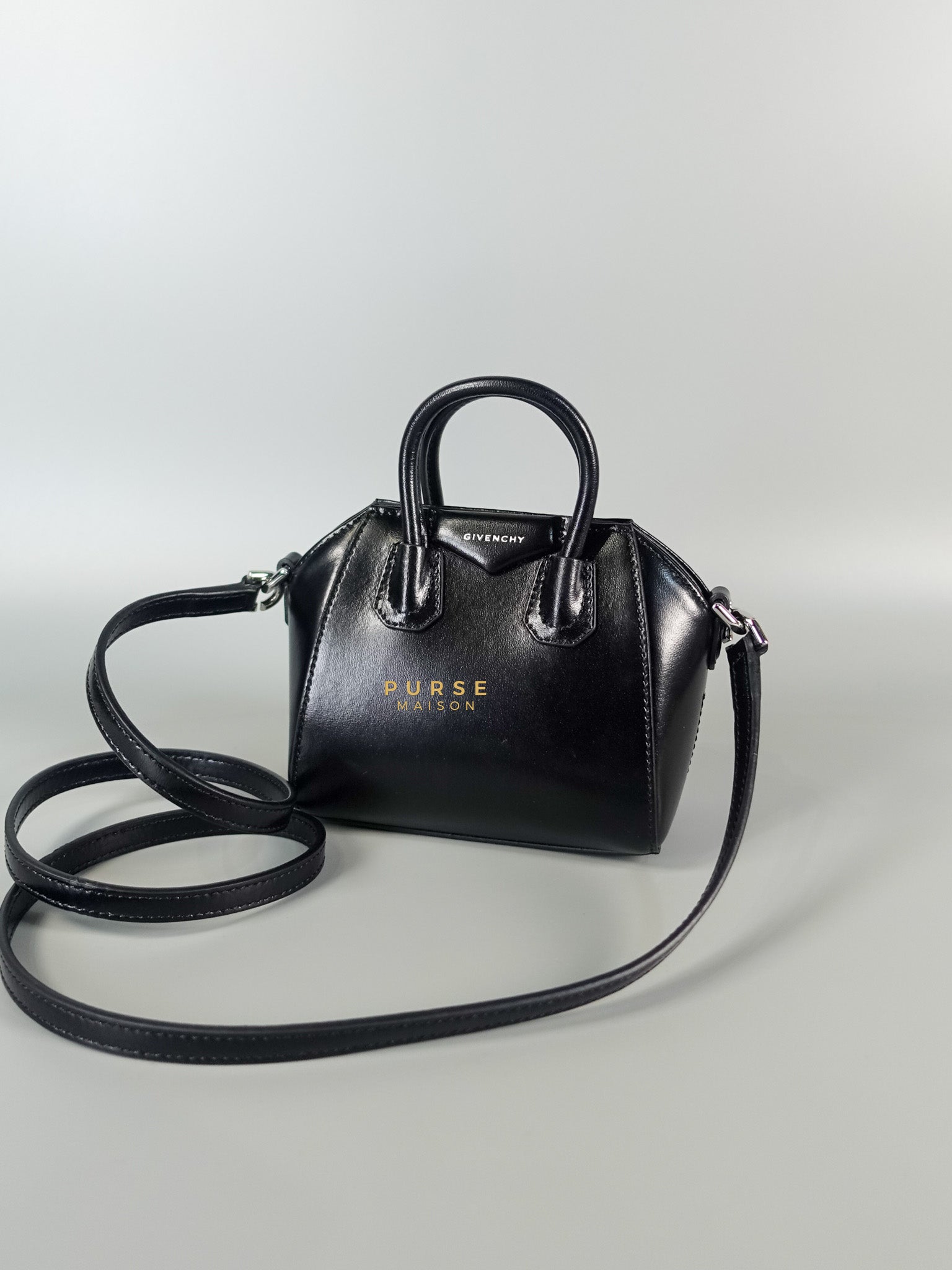 Micro Antigona in Black Smooth Calfskin Leather | Purse Maison Luxury Bags Shop