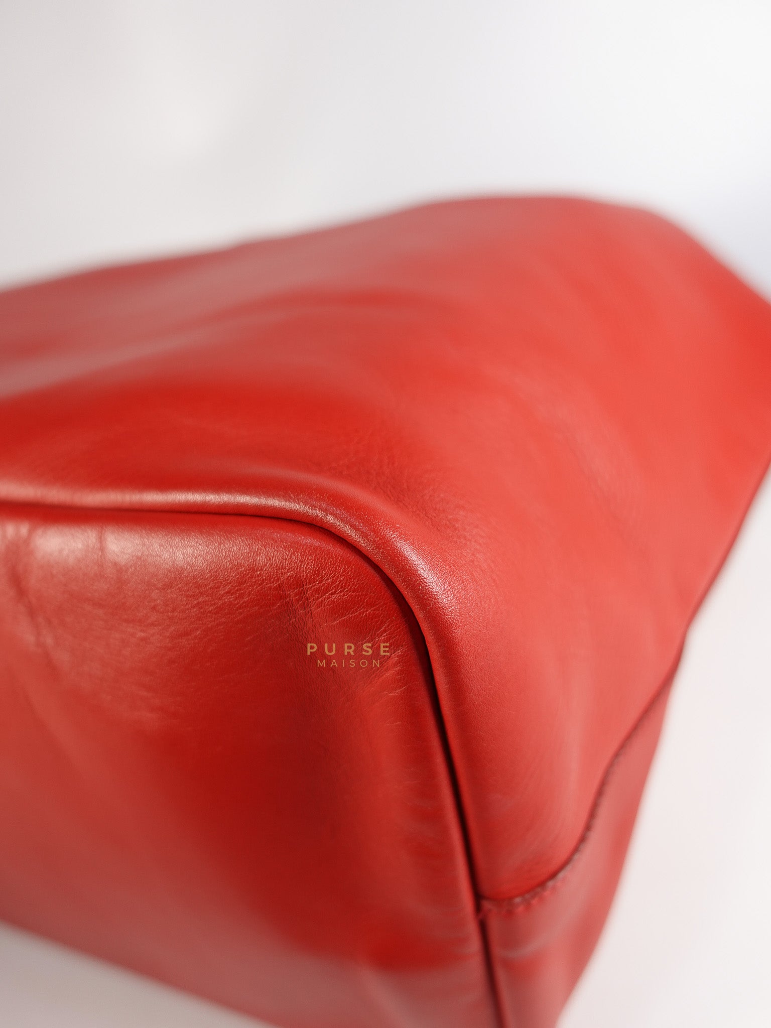 Antigona Shopper Tote Bag in Red Calfskin Leather | Purse Maison Luxury Bags Shop