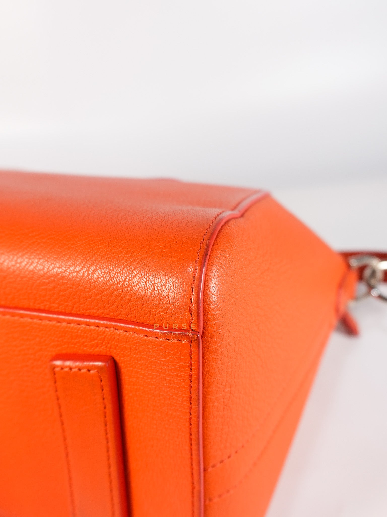 Antigona Small Orange Grained Calfskin Leather | Purse Maison Luxury Bags Shop