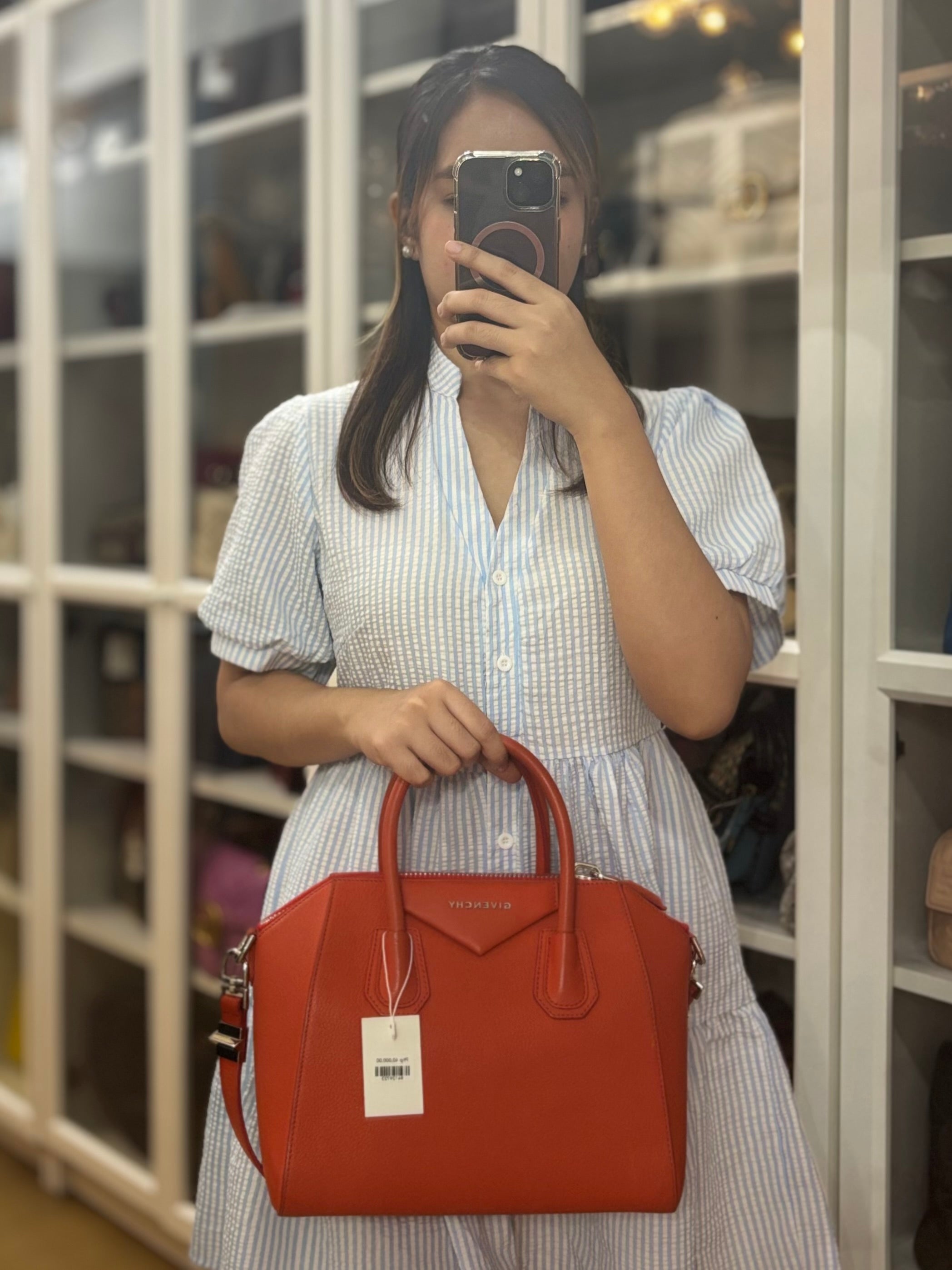 Antigona Small Orange Grained Calfskin Leather | Purse Maison Luxury Bags Shop