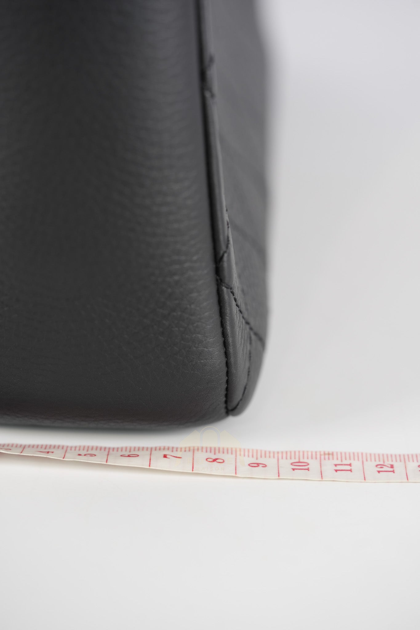 Archi Chic Small Shopping Tote in Black Quilted Grained Calfskin Leather Aged Gold Hardware (Series 25) | Purse Maison Luxury Bags Shop