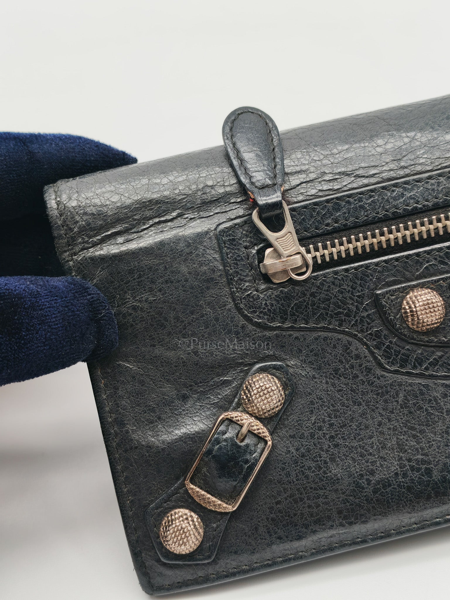 Arena Giant Continental Wallet in Black Leather | Purse Maison Luxury Bags Shop