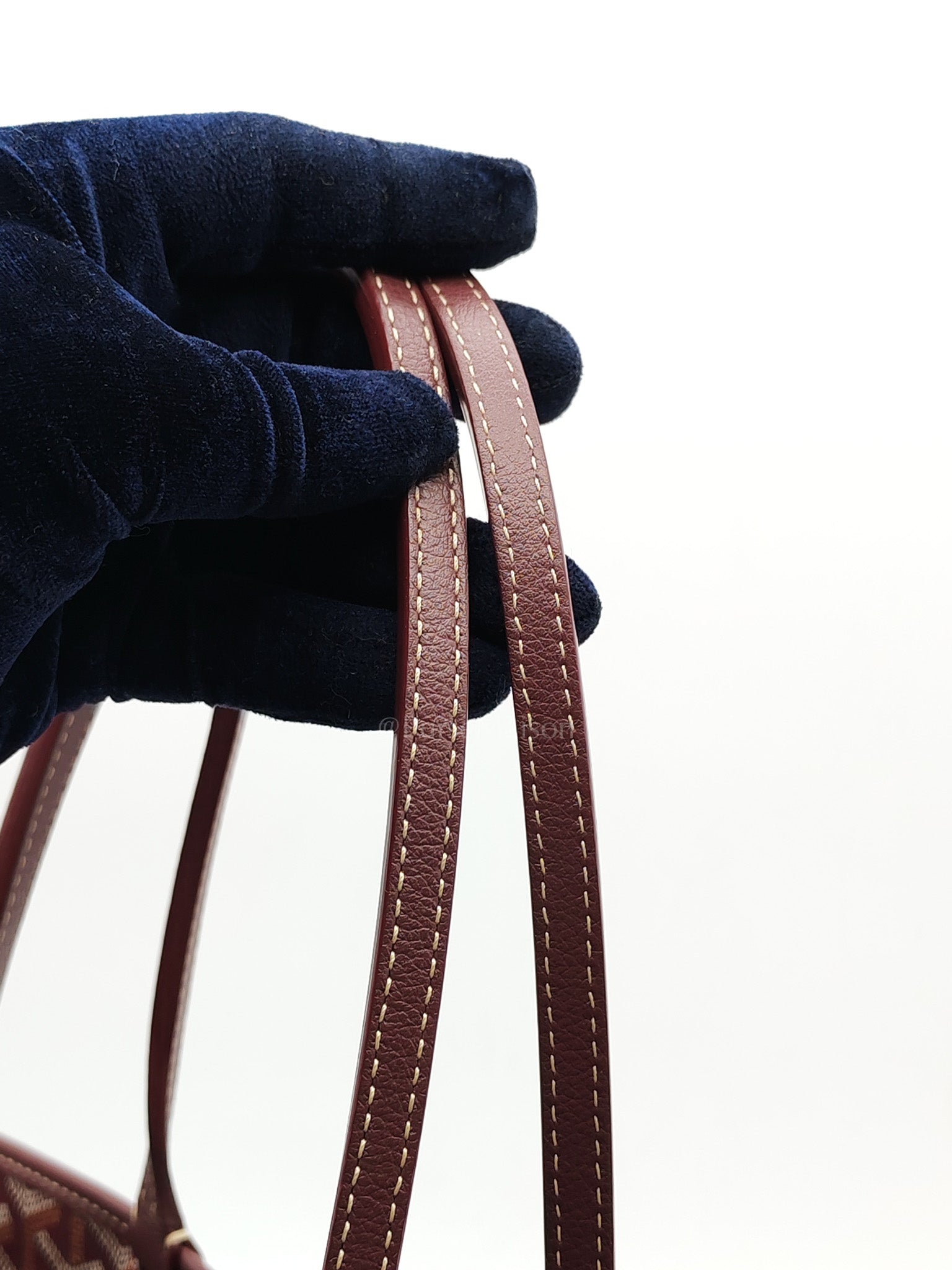 Artois PM in Burgundy Goyardine Canvas | Purse Maison Luxury Bags Shop