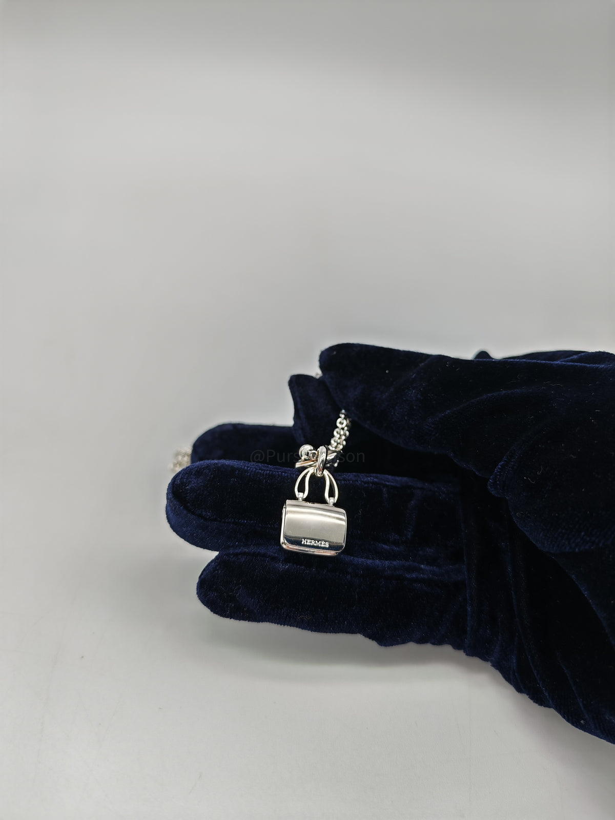 Hermes Amulette Constance Pendant