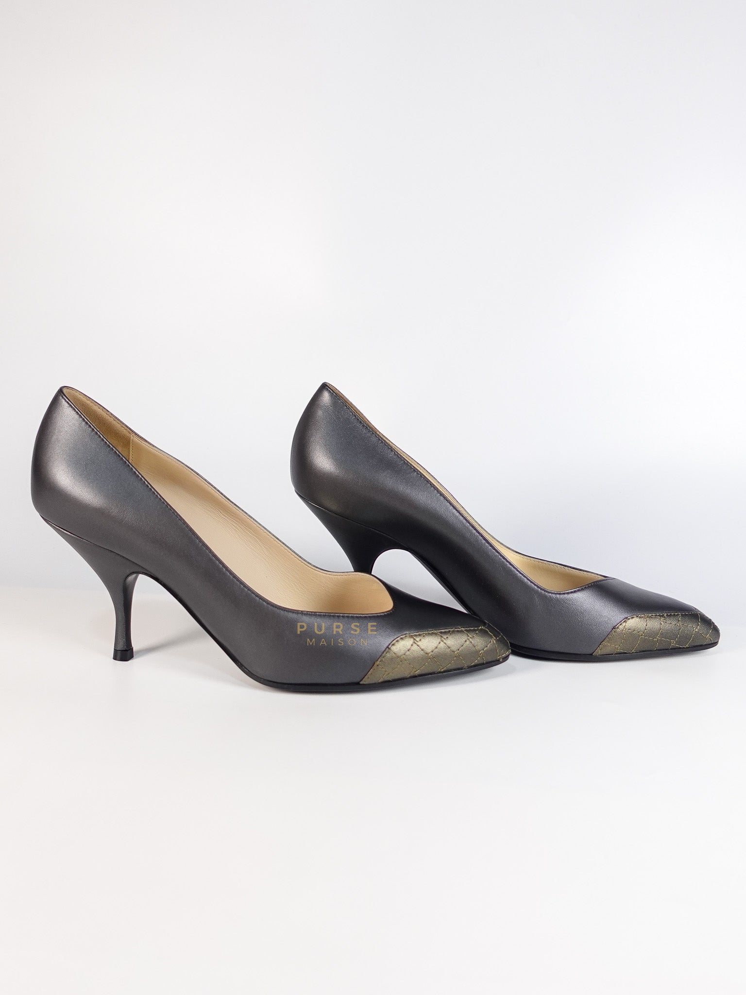 Assymetric Heels Shoes in Gray Size 39 EU (24.5cm) | Purse Maison Luxury Bags Shop