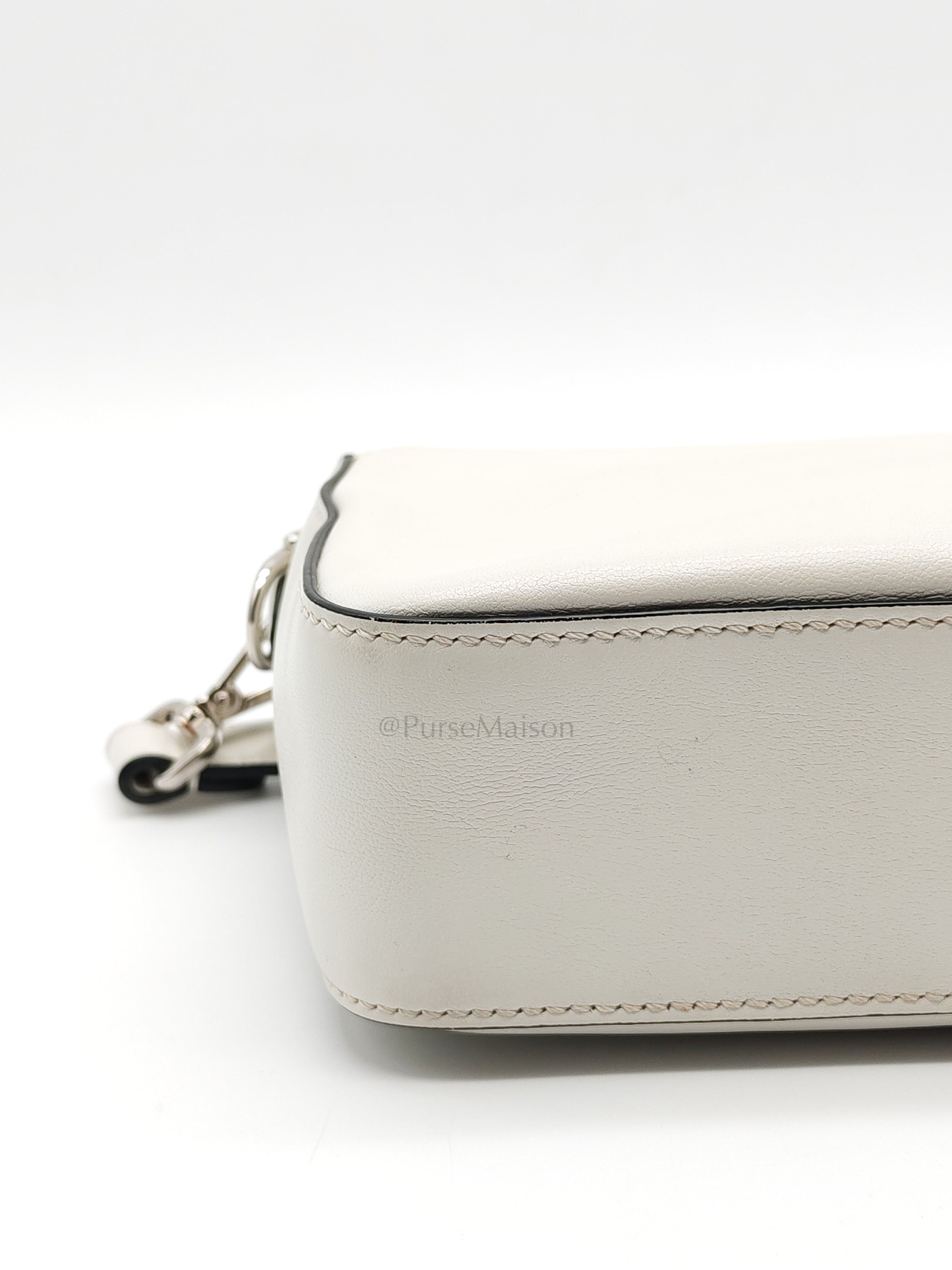 Baguette Vitello Nappa Leather in White Shoulder Bag | Purse Maison Luxury Bags Shop