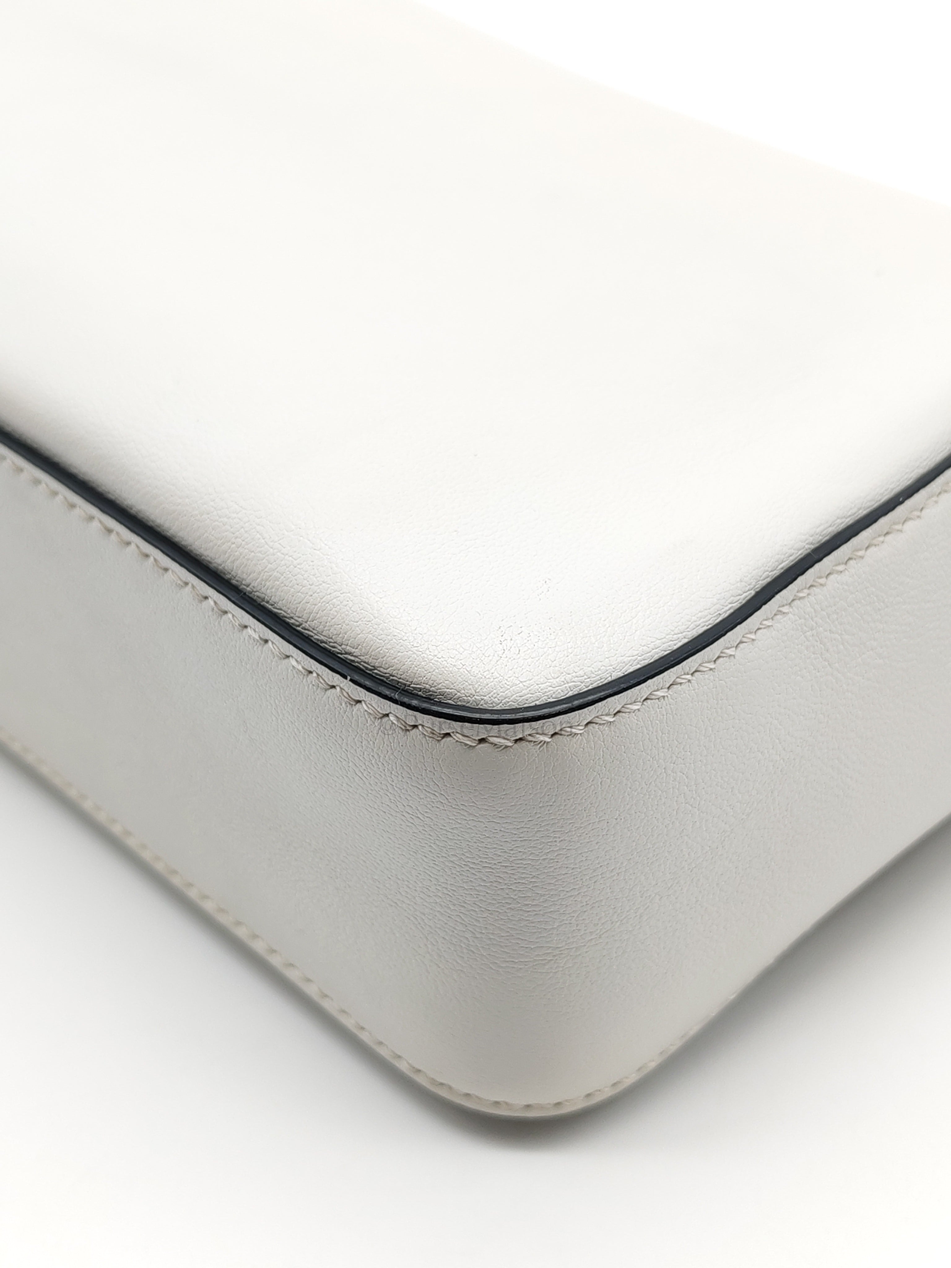 Baguette Vitello Nappa Leather in White Shoulder Bag | Purse Maison Luxury Bags Shop