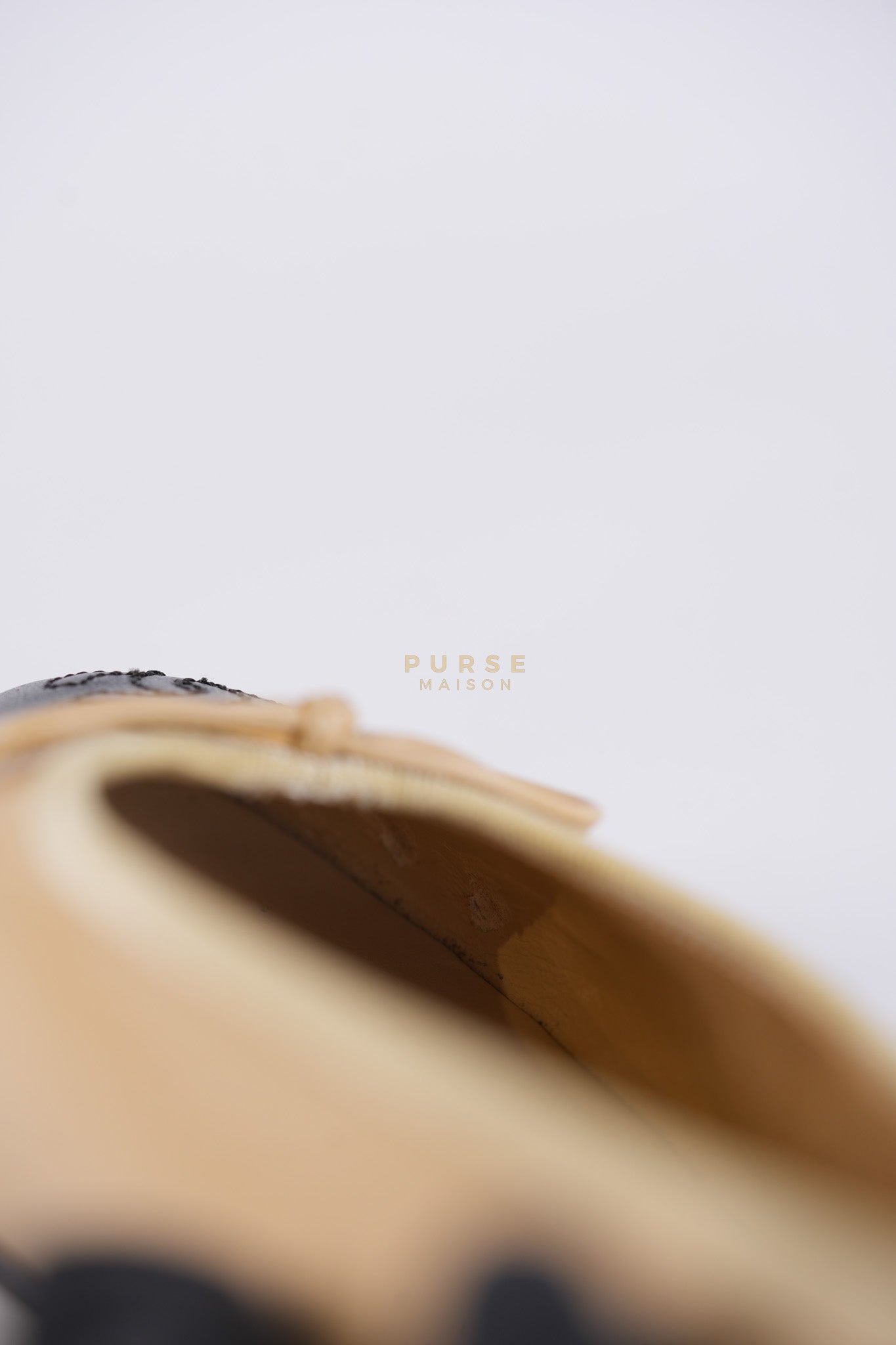 Ballerina Flats Beige/ Black Calfskin Leather Size 38 EU (24cm) | Purse Maison Luxury Bags Shop