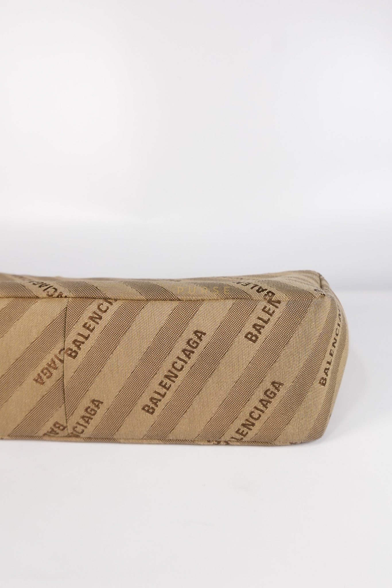 BB logo Chain Monogram Shoulder Bag | Purse Maison Luxury Bags Shop