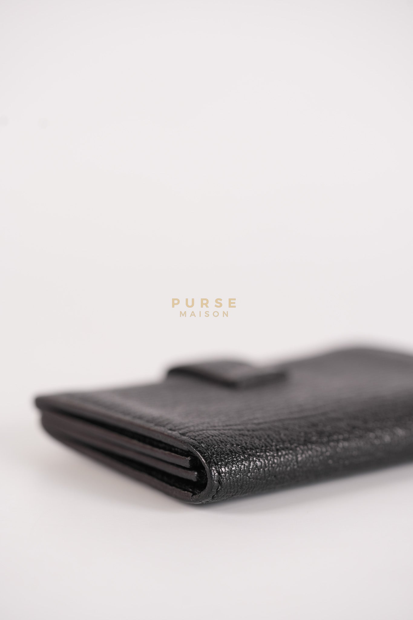 Bearn Bi-Fold Card Holder in Noir Chevre Mysore Leather & Gold Hardware Stamp D (2019) | Purse Maison Luxury Bags Shop