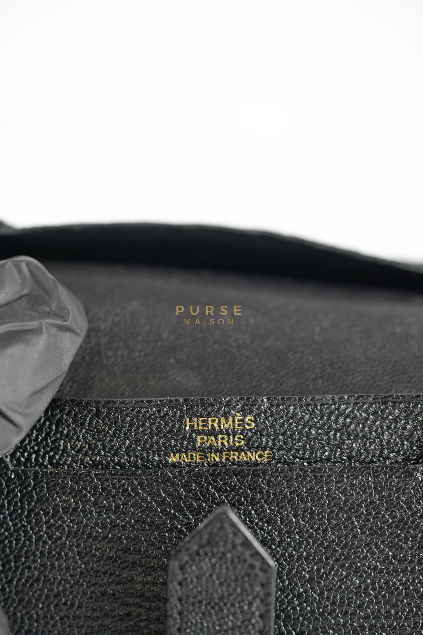 Bearn Bi-Fold Card Holder in Noir Chevre Mysore Leather & Gold Hardware Stamp D (2019) | Purse Maison Luxury Bags Shop