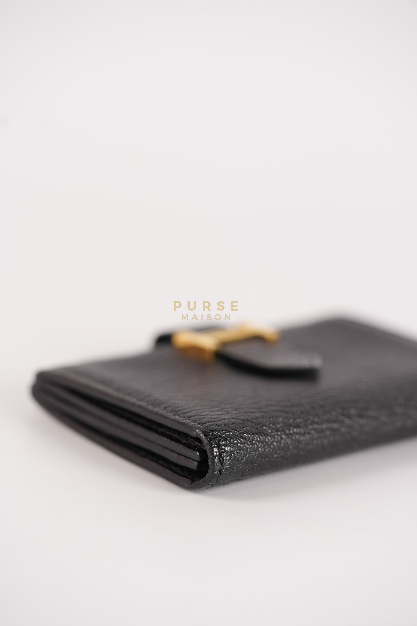 Bearn Bi-Fold Card Holder in Noir Chevre Mysore Leather & Gold Hardware Stamp D (2019) | Purse Maison Luxury Bags Shop