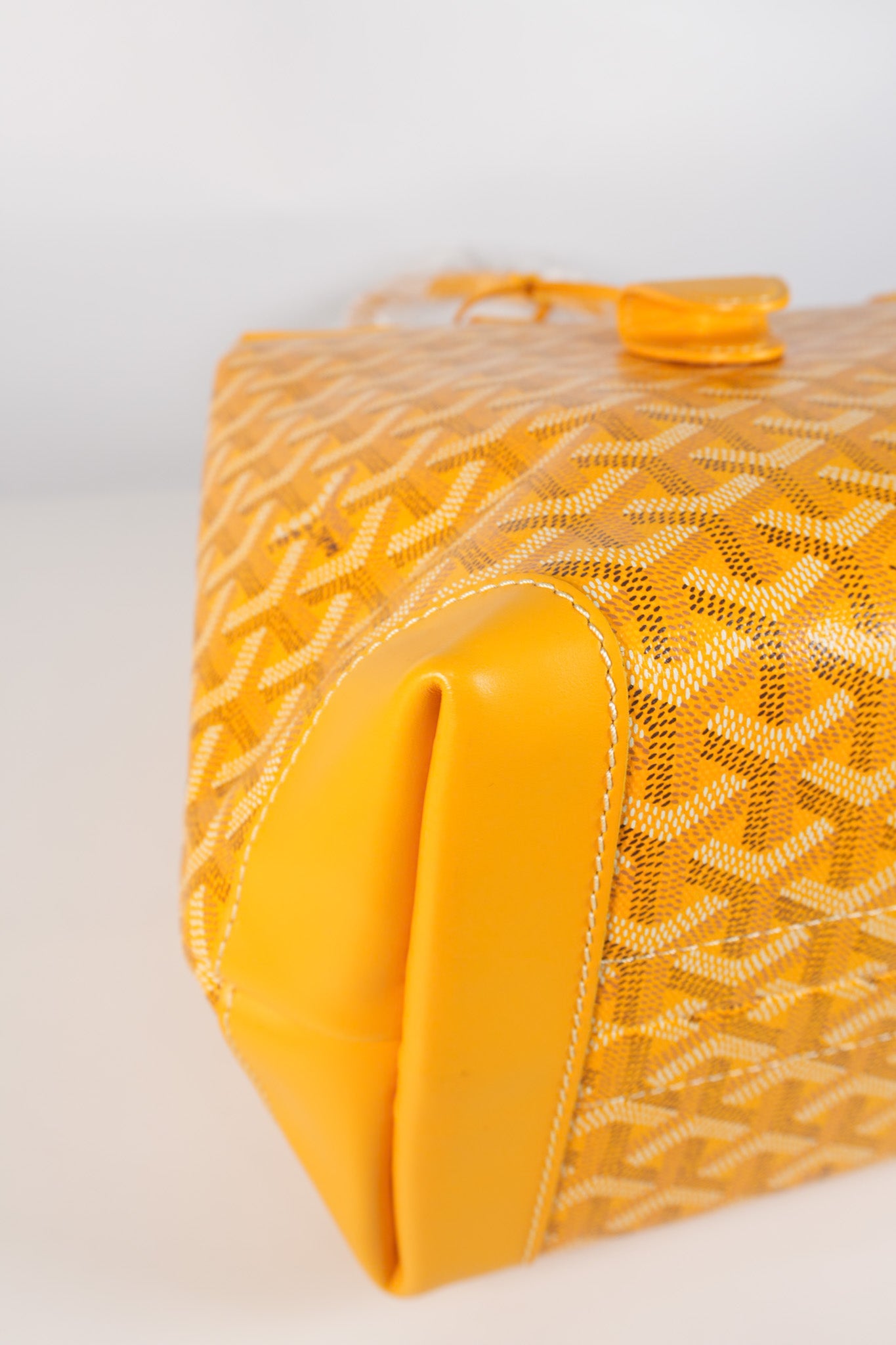 Bellechasse PM Tote Bag in Yellow Goyardine Canvas | Purse Maison Luxury Bags Shop