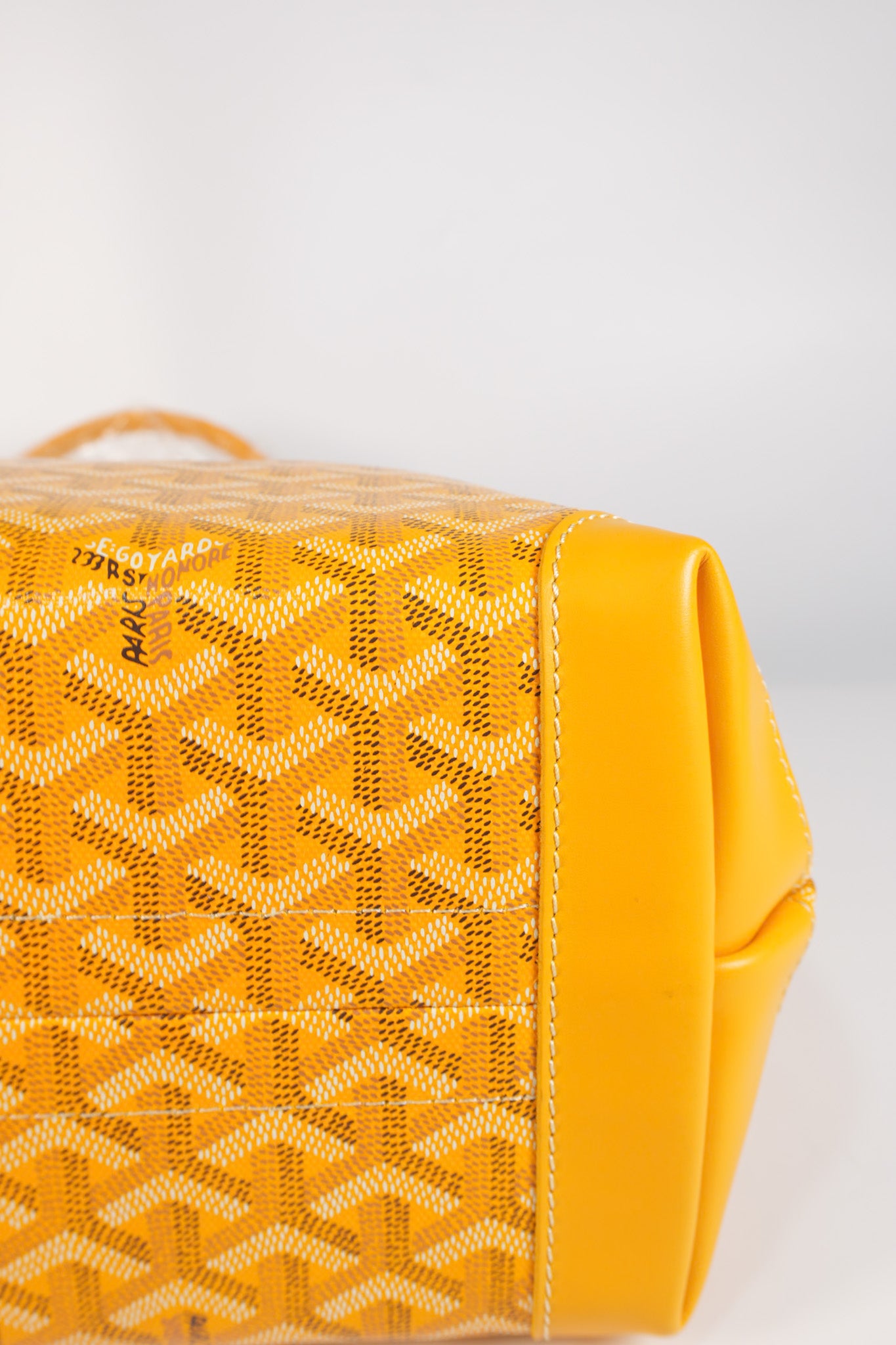Bellechasse PM Tote Bag in Yellow Goyardine Canvas | Purse Maison Luxury Bags Shop