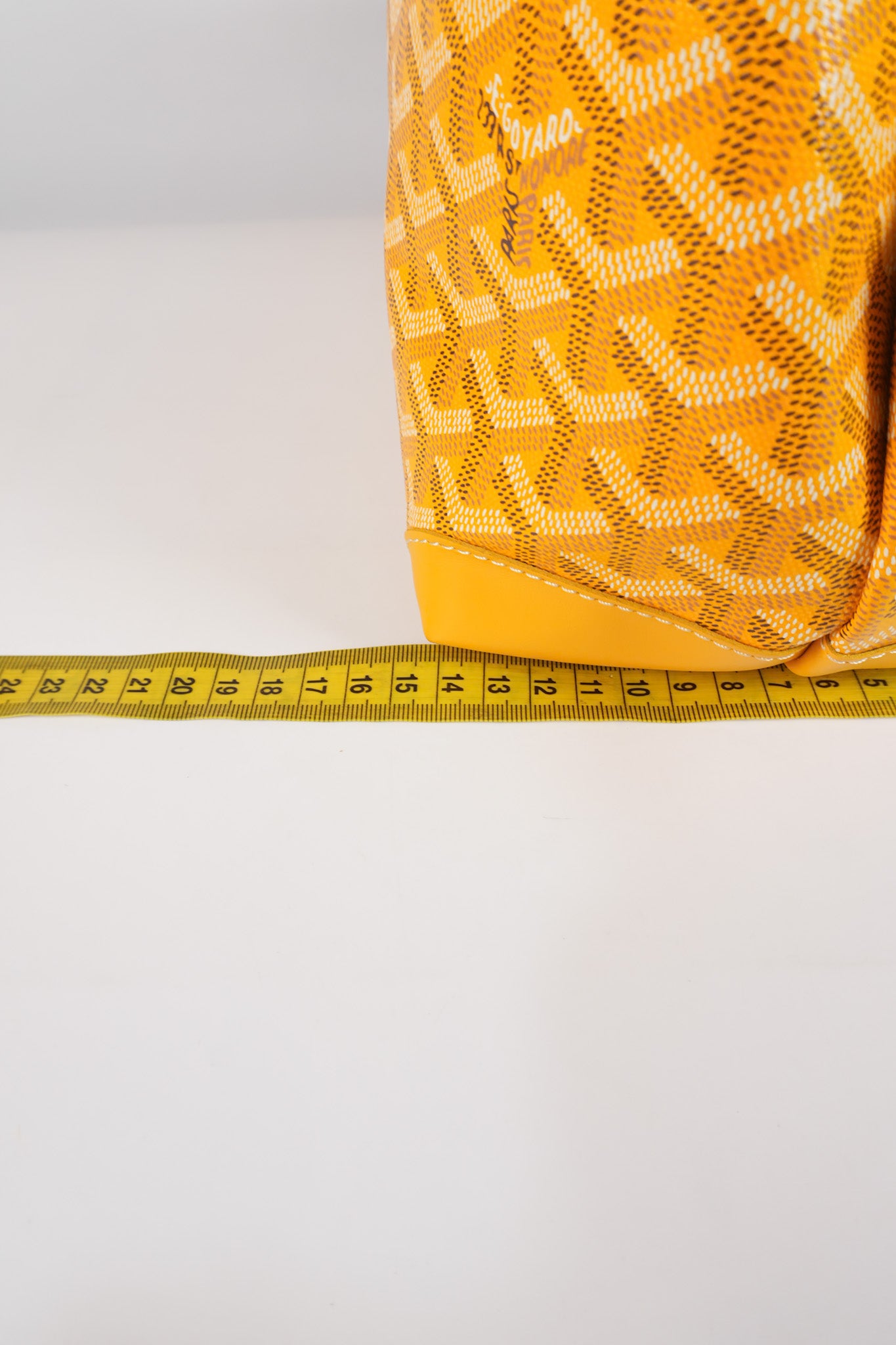 Bellechasse PM Tote Bag in Yellow Goyardine Canvas | Purse Maison Luxury Bags Shop