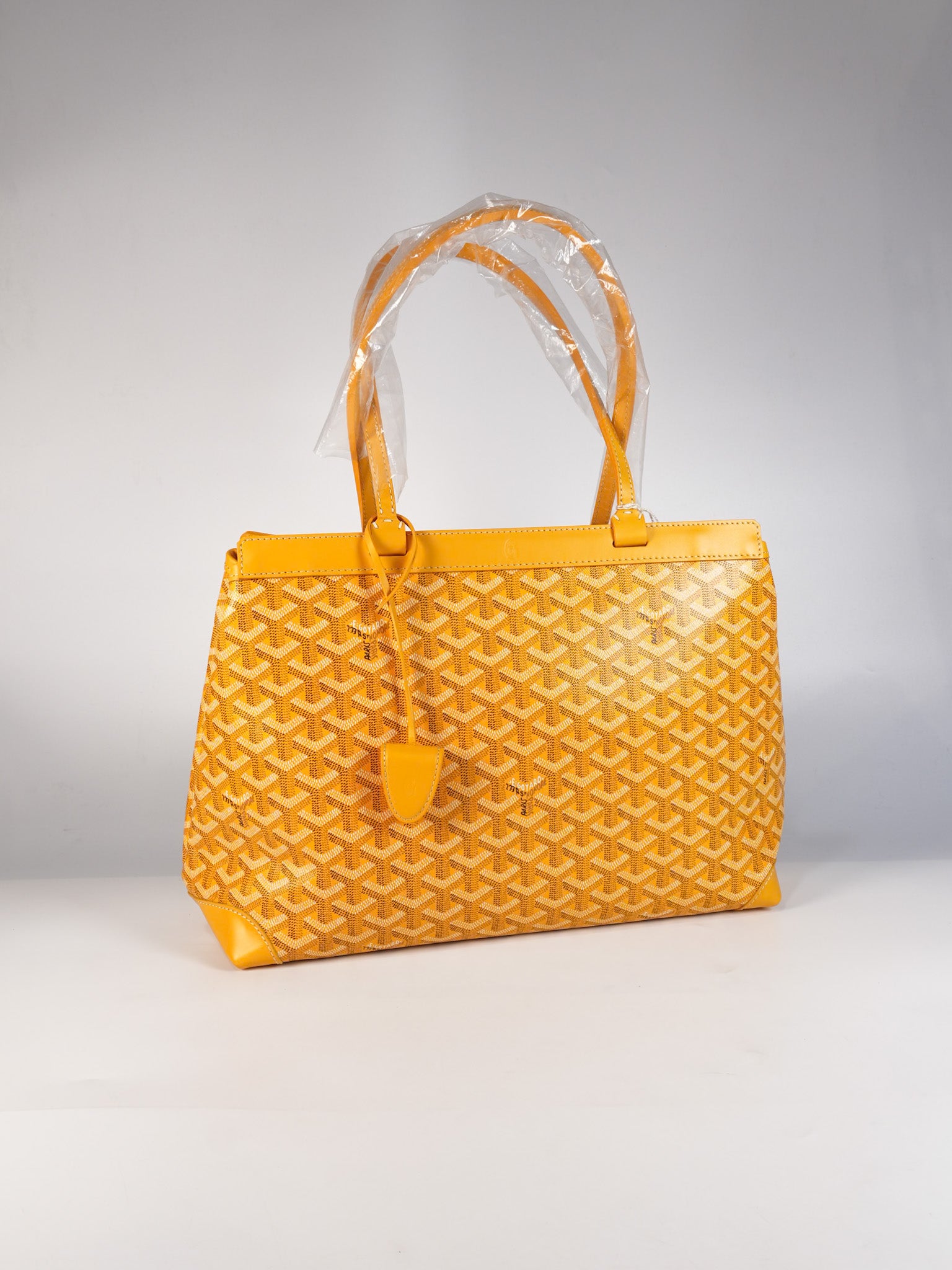 Bellechasse PM Tote Bag in Yellow Goyardine Canvas | Purse Maison Luxury Bags Shop