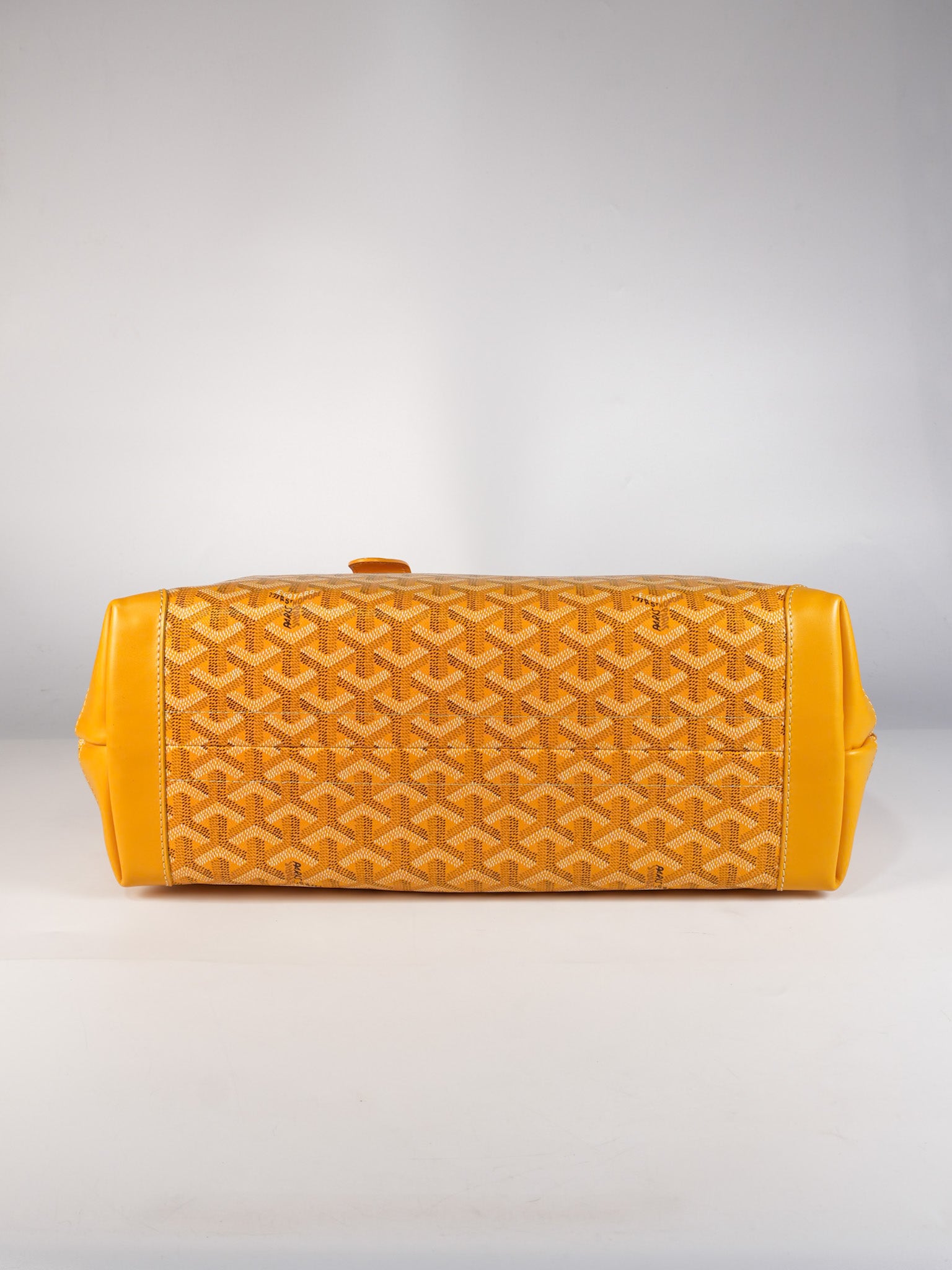 Bellechasse PM Tote Bag in Yellow Goyardine Canvas | Purse Maison Luxury Bags Shop