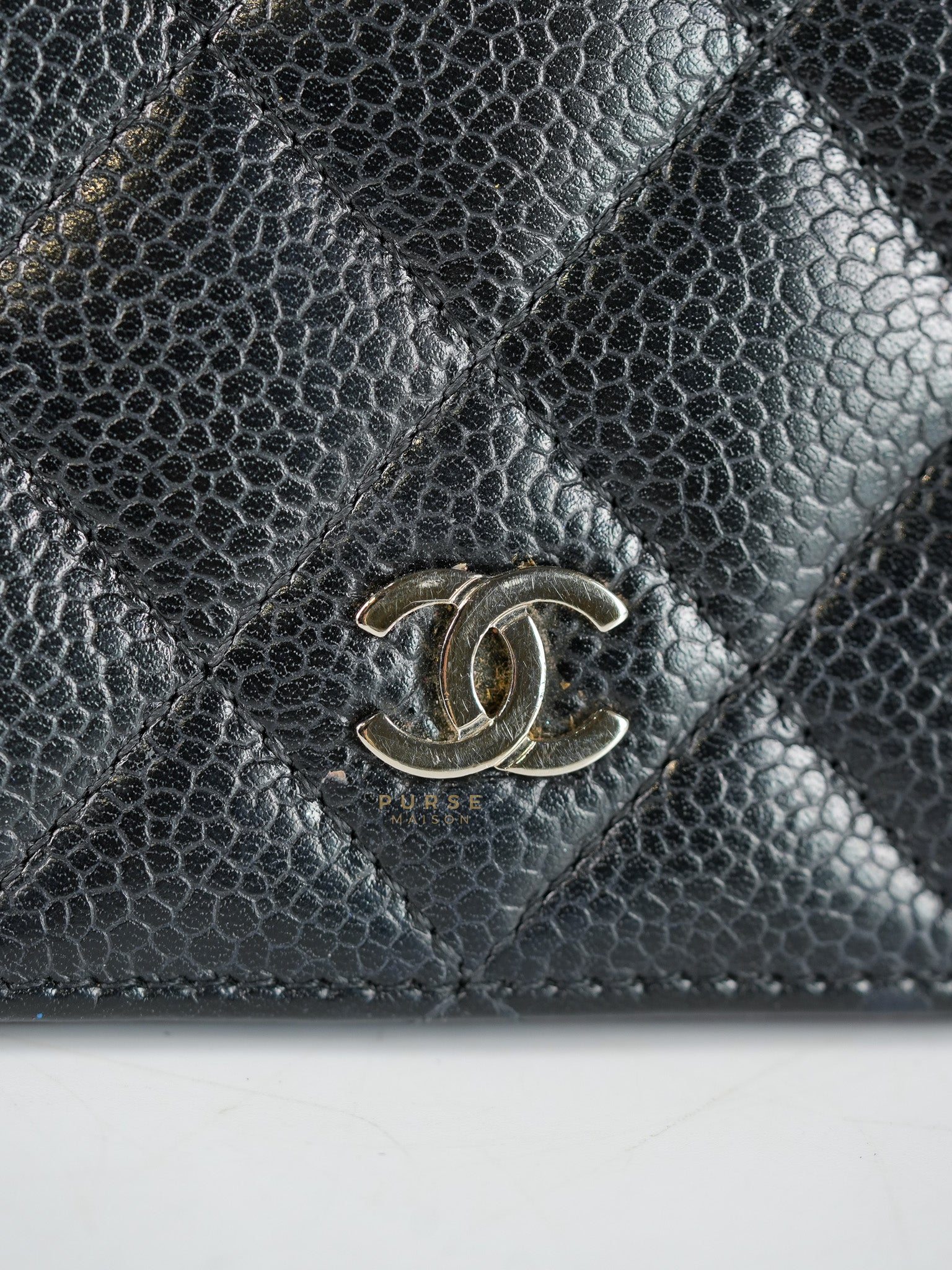 Bi-Fold Long Wallet in Black Quilted Caviar Leather Series 22 | Purse Maison Luxury Bags Shop