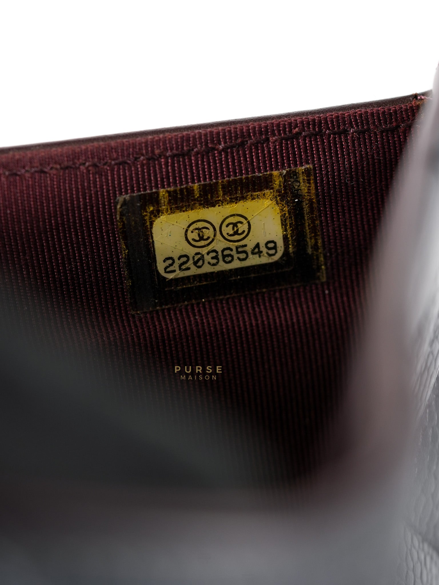 Bi-Fold Long Wallet in Black Quilted Caviar Leather Series 22 | Purse Maison Luxury Bags Shop