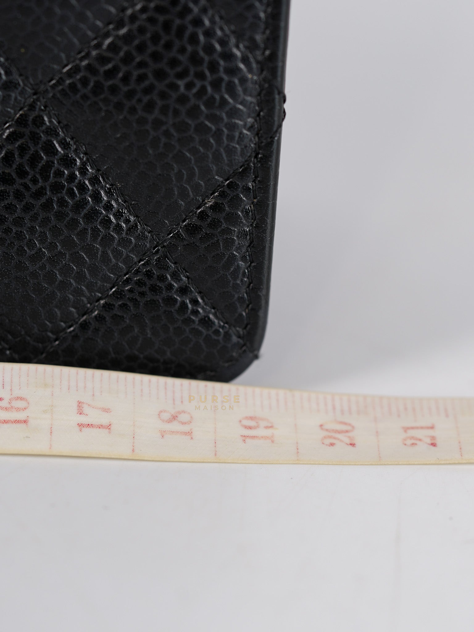 Bi-Fold Long Wallet in Black Quilted Caviar Leather Series 22 | Purse Maison Luxury Bags Shop