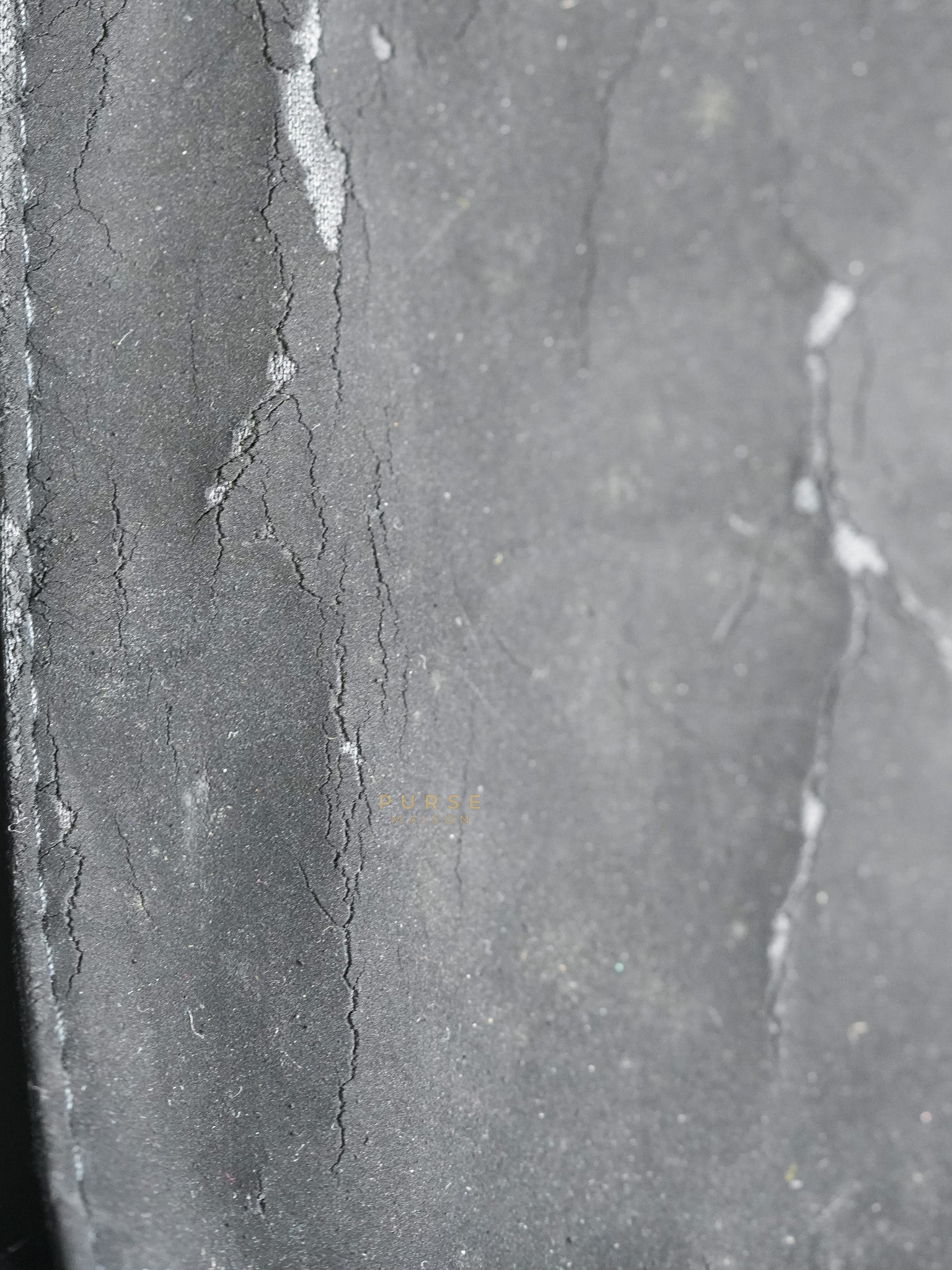 Bi-Fold Long Wallet in Black Quilted Caviar Leather Series 22 | Purse Maison Luxury Bags Shop