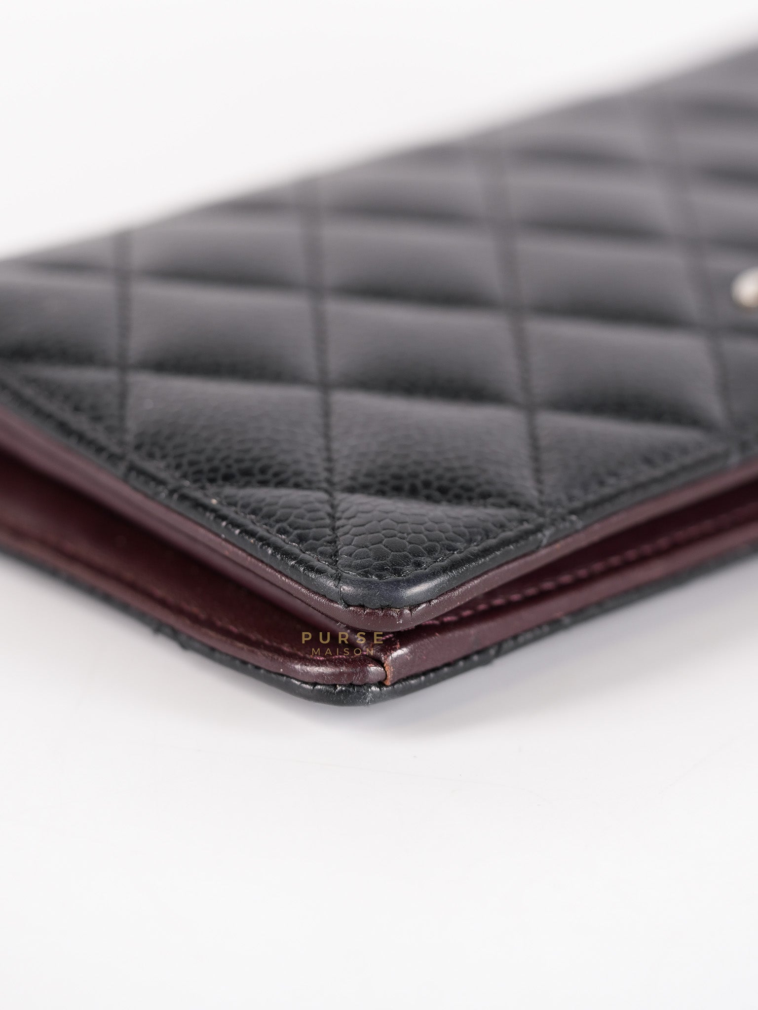 Bi-Fold Long Wallet in Black Quilted Caviar Leather Series 22 | Purse Maison Luxury Bags Shop