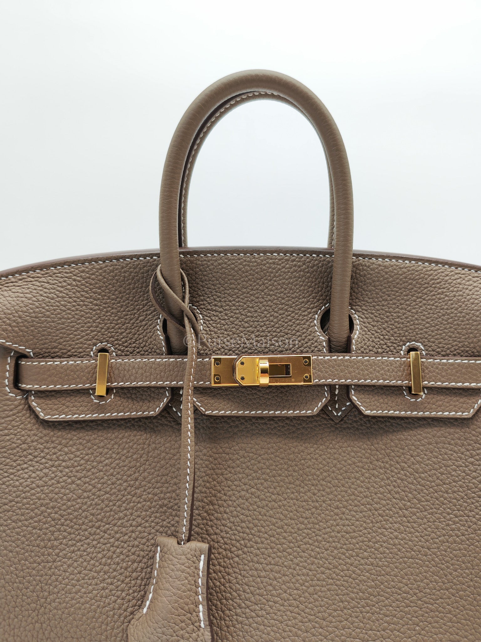 Birkin 25 Etoupe Retourne in Togo Leather and Gold Hardware Stamp D (2019) | Purse Maison Luxury Bags Shop