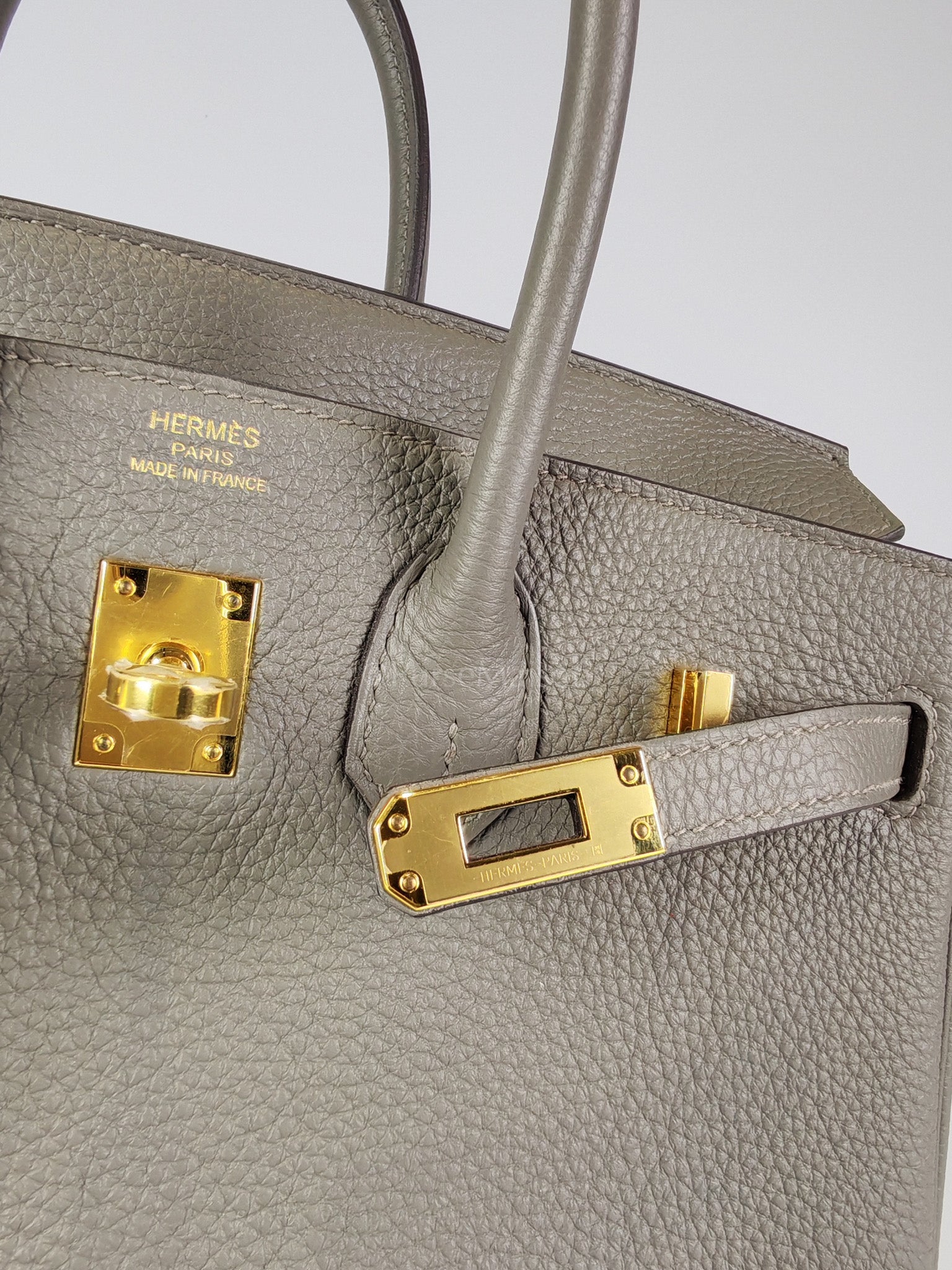 Birkin 25 Gris Meyer in Togo Leather and Gold Hardware Stamp B (2023) | Purse Maison Luxury Bags Shop